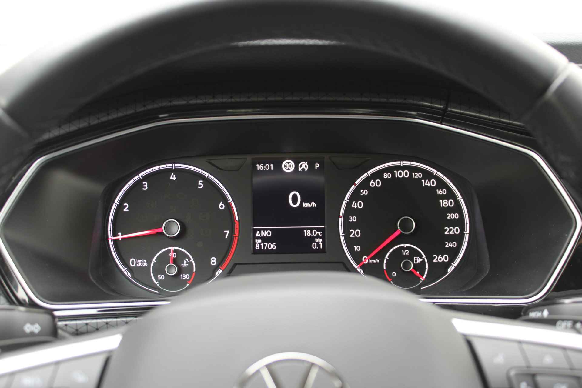 Volkswagen T-Cross Style 1.0 TSI 110 pk DSG | Navigatie | PDC v+a | 17"Lmv | Adaptive Cruise Control - 20/47