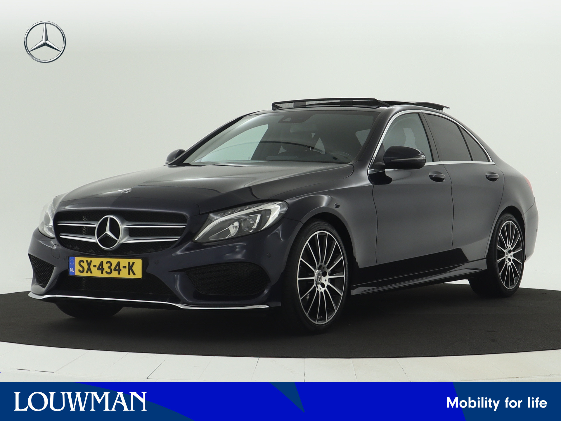 Mercedes-Benz C-Klasse 180 AMG Sportpakket | Panoramadak | Leder | Dode Hoek Ass | Comand Navigatie | Parkeerpakket met Camera | LED |