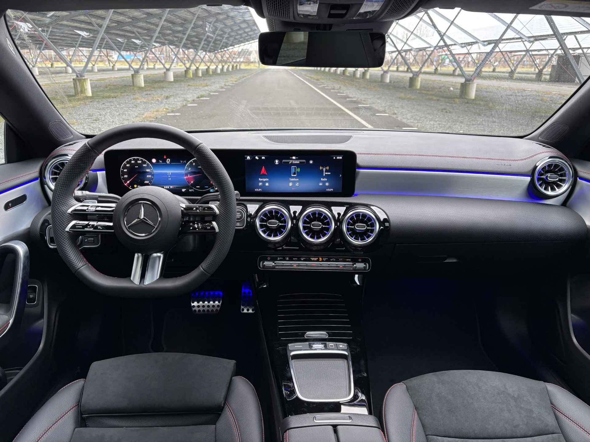 Mercedes-Benz CLA 180 Star Edition AMG Line | Panoramadak | 18-Inch | Nightpakket | Sfeerverlichting |  Keyless-Go | DAB+ | - 14/33