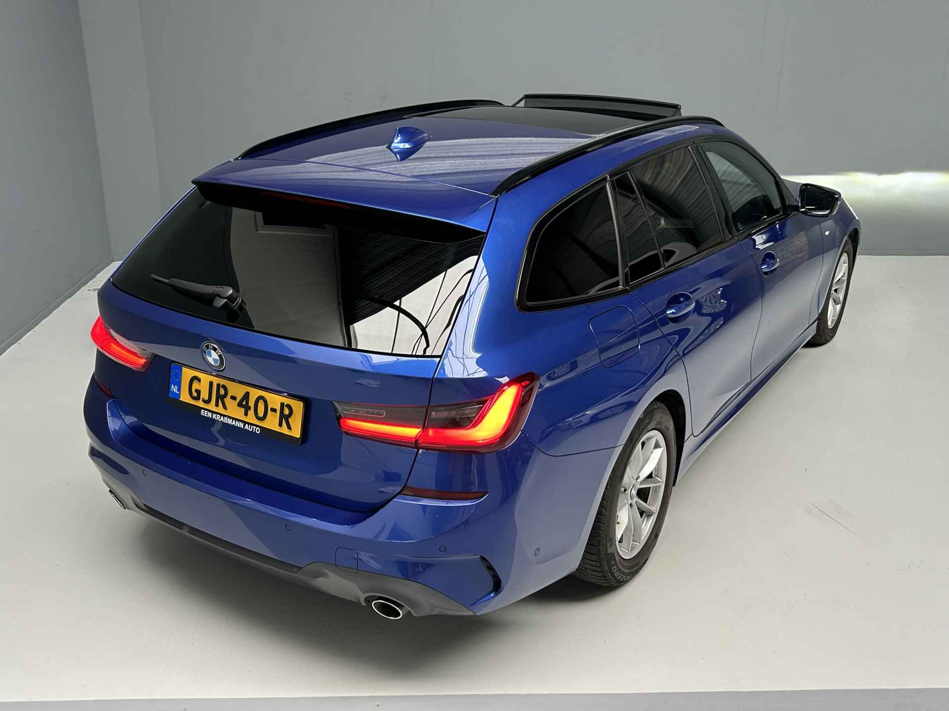 BMW 3 Serie Touring 318d M-Sport Portimao Blue|HUD|Pano|Leder|LED - 12/37