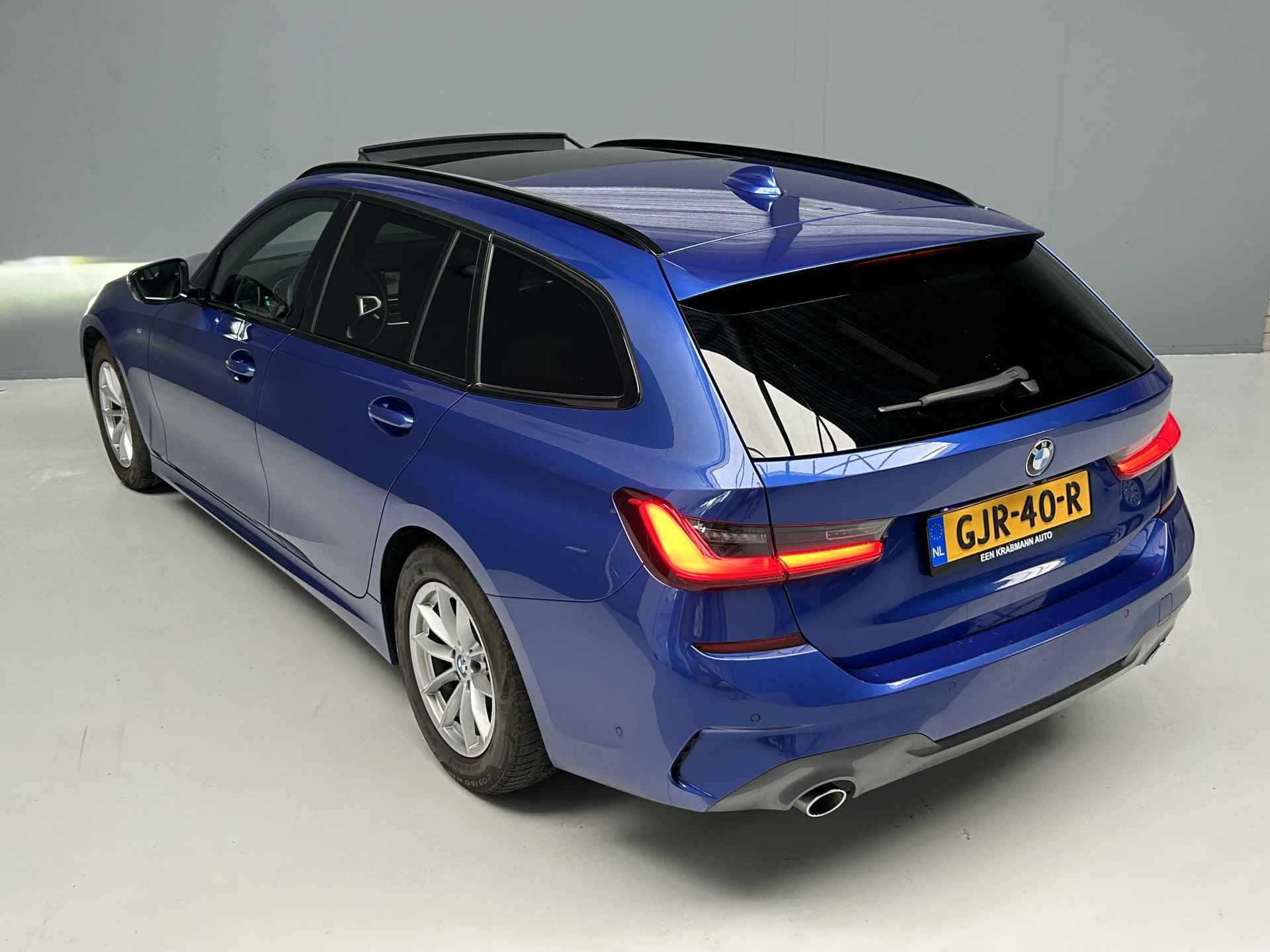 BMW 3 Serie Touring 318d M-Sport Portimao Blue|HUD|Pano|Leder|LED - 15/37