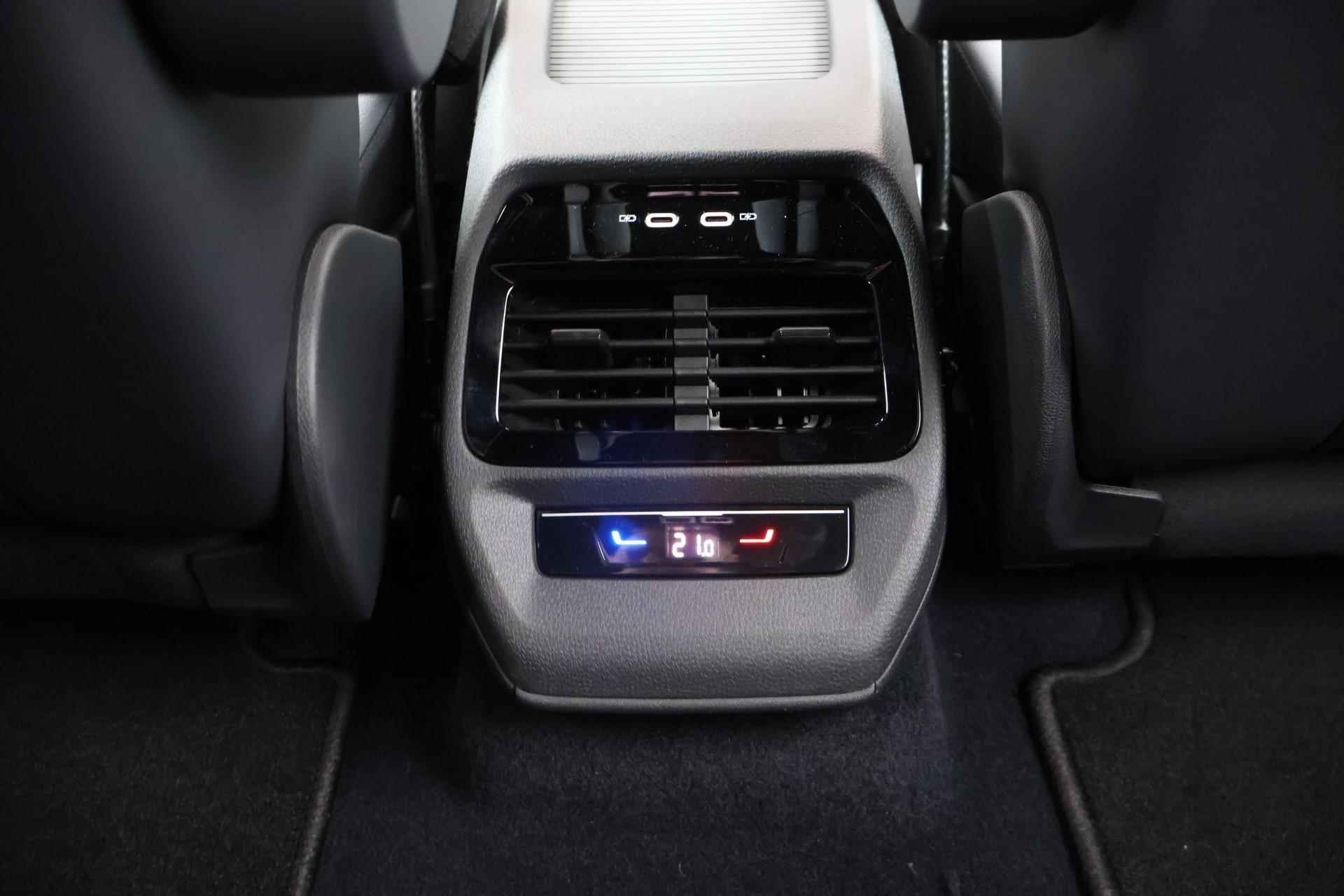 Volkswagen ID.4 Pro Advantage 204pk 77 kWh | Matrix LED Koplampen | Warmtepomp - 31/34