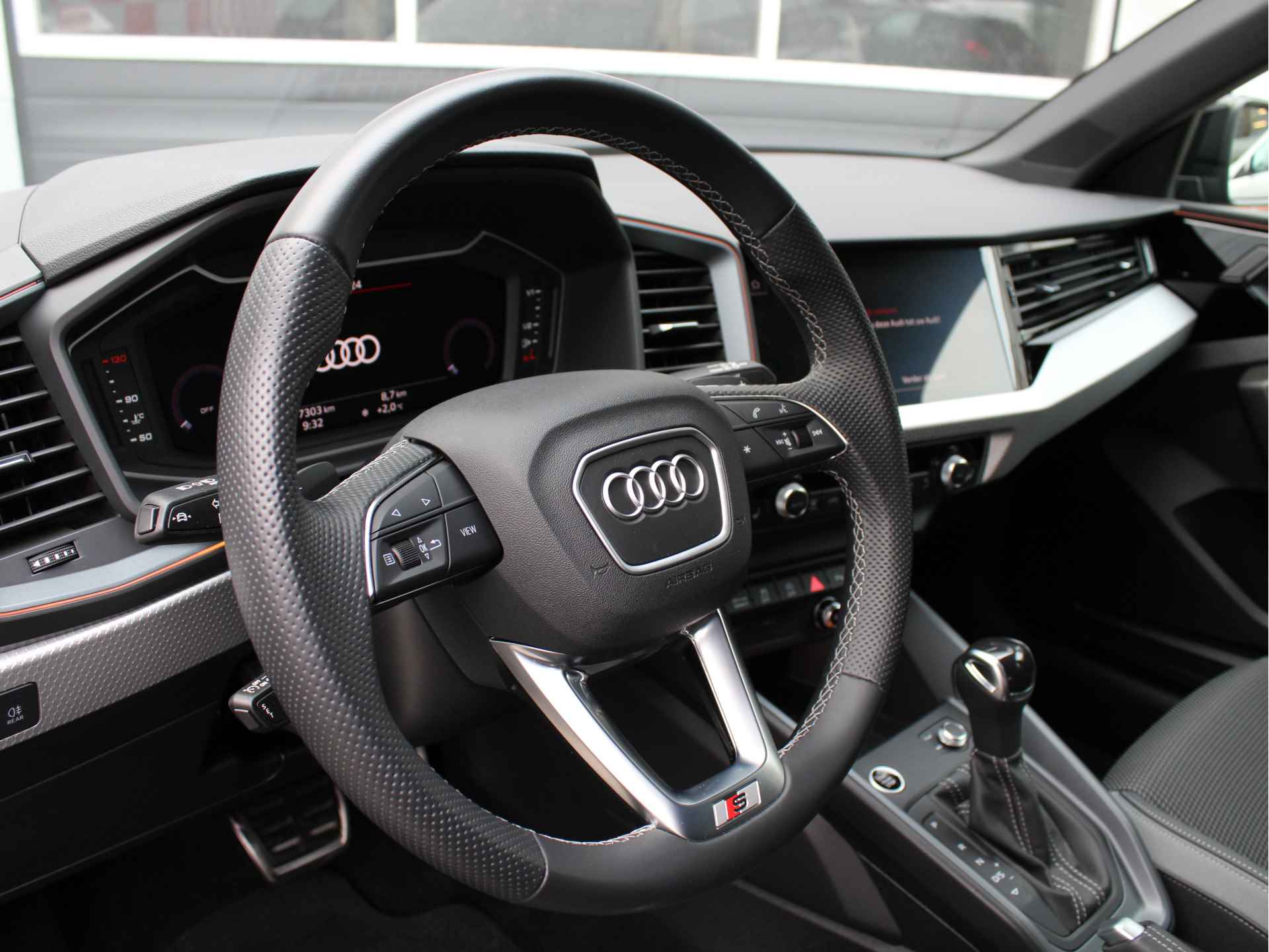 Audi A1 allstreet 35 TFSI 150PK Automaat Advanced edition S-Line/NAVI/ACC/LED/Drive Select/Virtual Cockpit/PDC/DAB+/Lane assist/Keyless/Stoelverwarming/Apple carplay! - 9/56