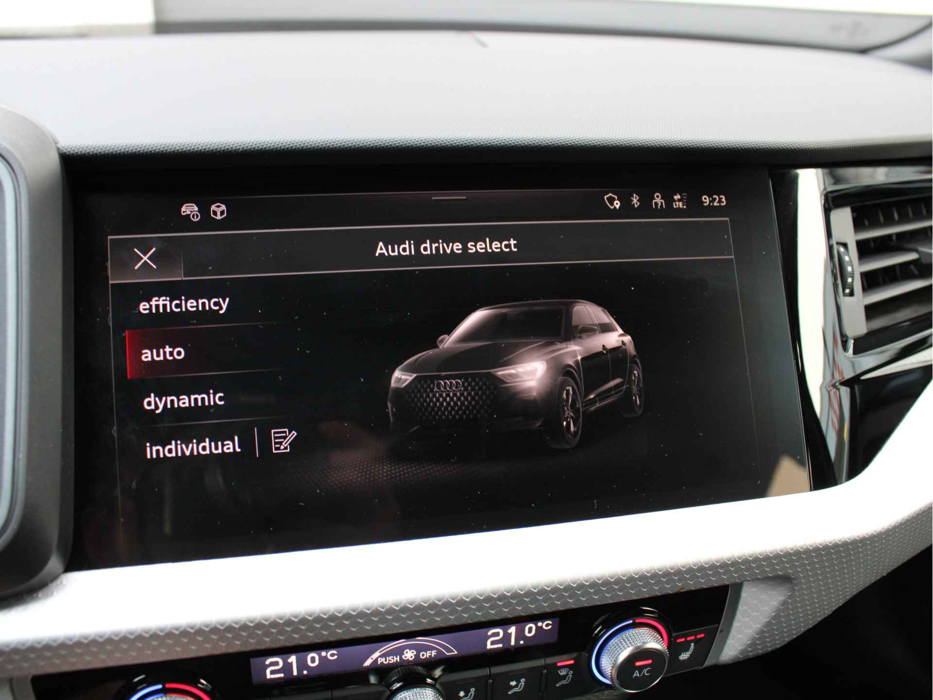 Audi A1 allstreet 35 TFSI 150PK Automaat Advanced edition S-Line/NAVI/ACC/LED/Drive Select/Virtual Cockpit/PDC/DAB+/Lane assist/Keyless/Stoelverwarming/Apple carplay! - 16/56
