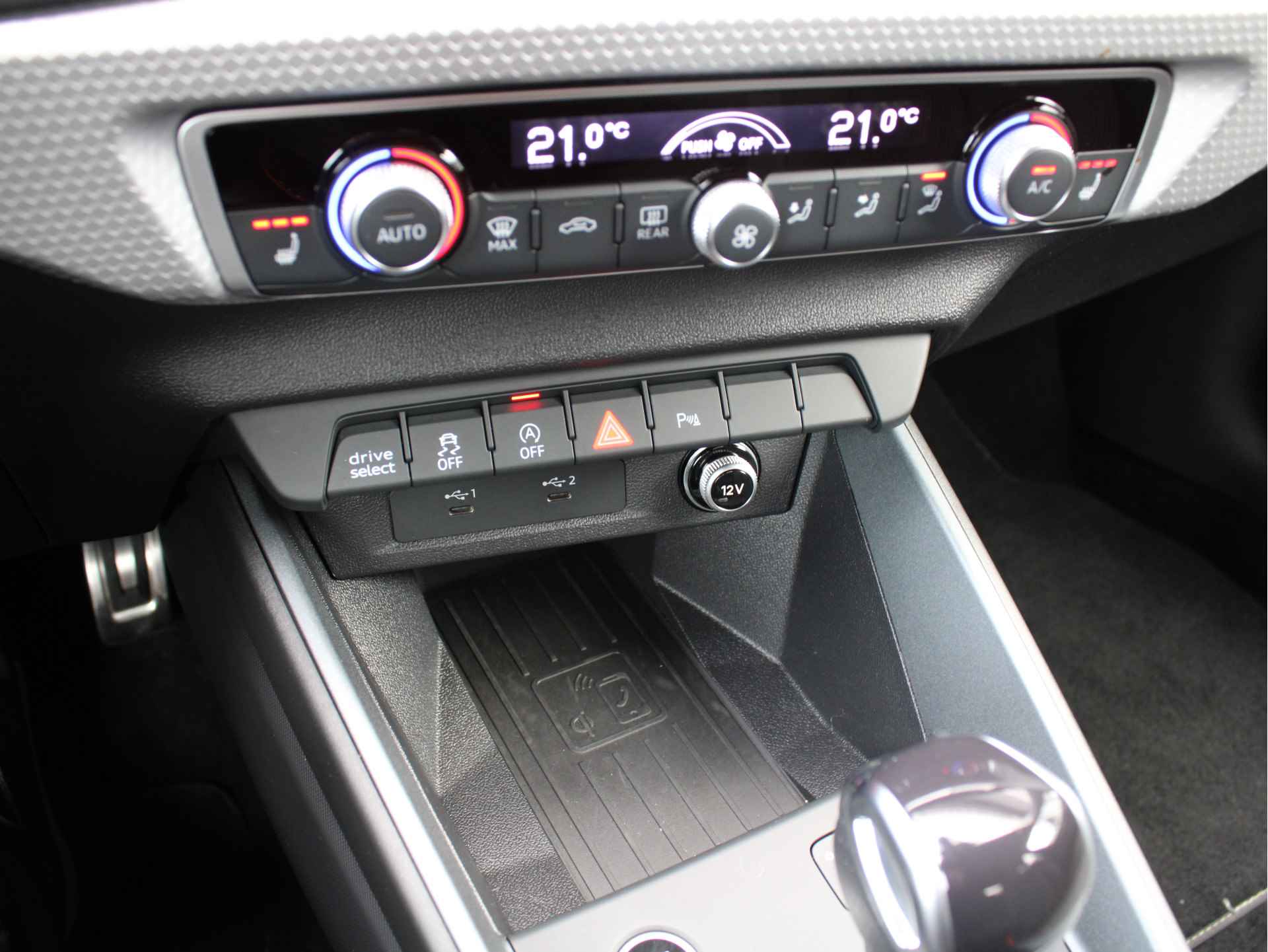 Audi A1 allstreet 35 TFSI 150PK Automaat Advanced edition S-Line/NAVI/ACC/LED/Drive Select/Virtual Cockpit/PDC/DAB+/Lane assist/Keyless/Stoelverwarming/Apple carplay! - 22/56