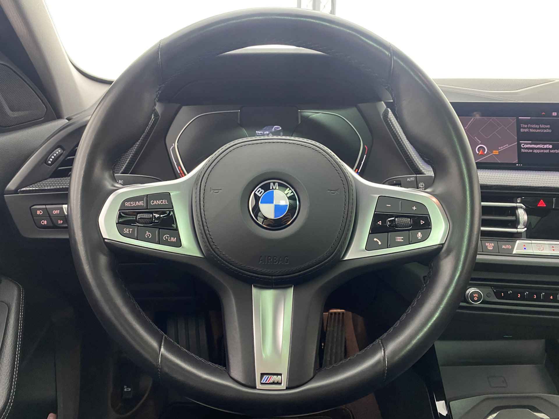 BMW 1-serie 120i High Executive Automaat | Apple Carplay | Navi | Pano-Dak | Head-up | Trekhaak | - 16/43