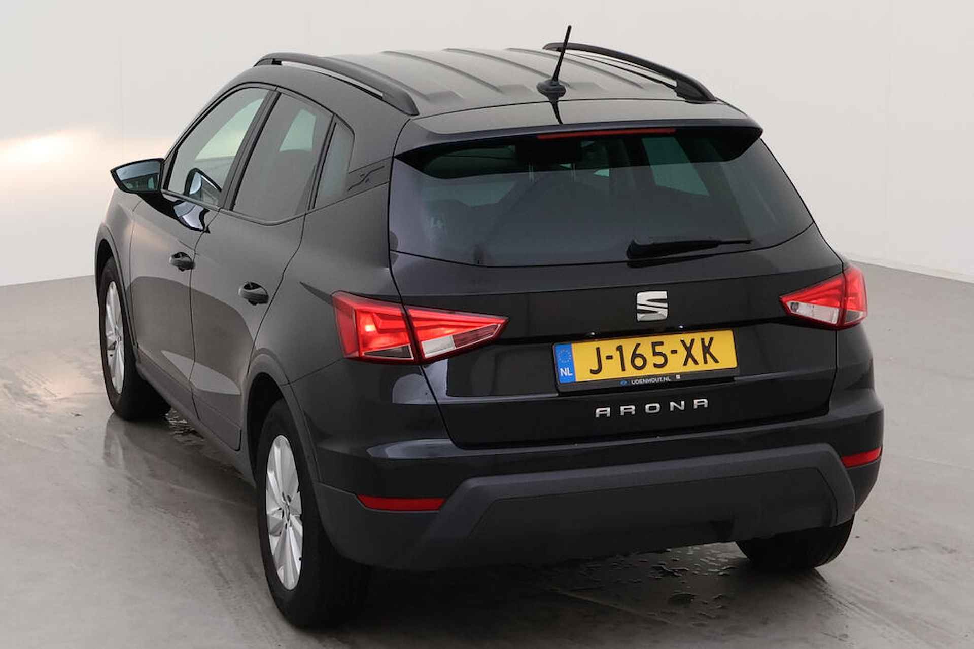 SEAT Arona 1.0 TSI Style 95PK Business Intense / Achteruitrijcamera / Dodehoek Sensor / Keyless Entry-Start / 16" LMV - 8/17