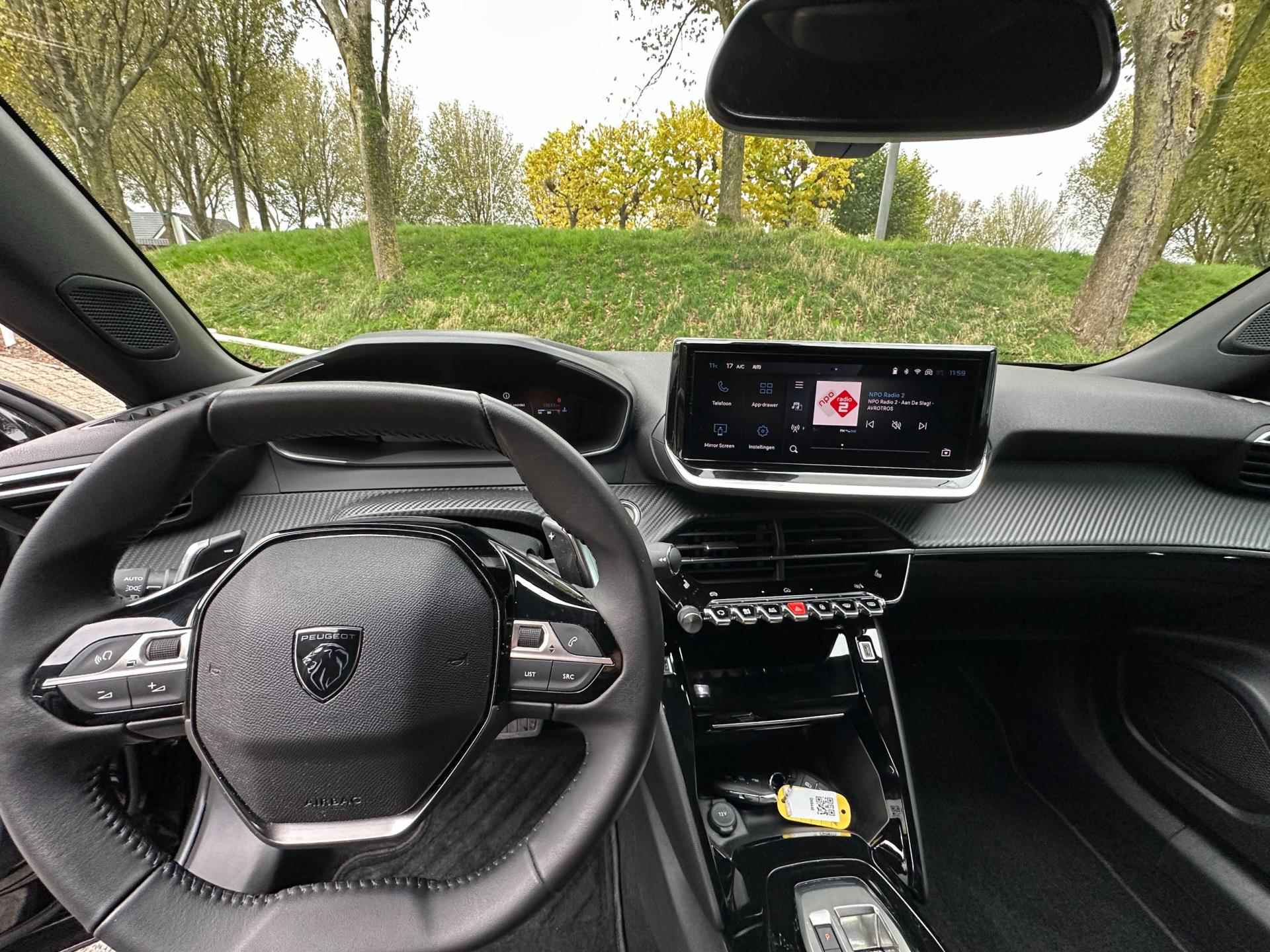 Peugeot 2008 1.2 PureTech 130 Allure stoelverw. 360 camera - carplay - 21/35