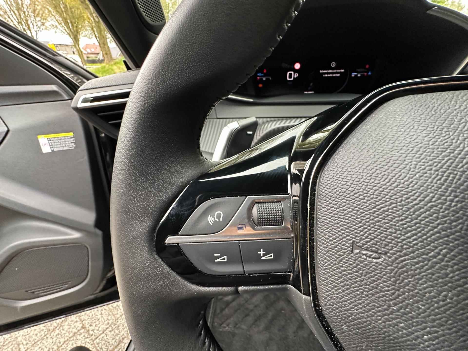 Peugeot 2008 1.2 PureTech 130 Allure stoelverw. 360 camera - carplay - 23/35