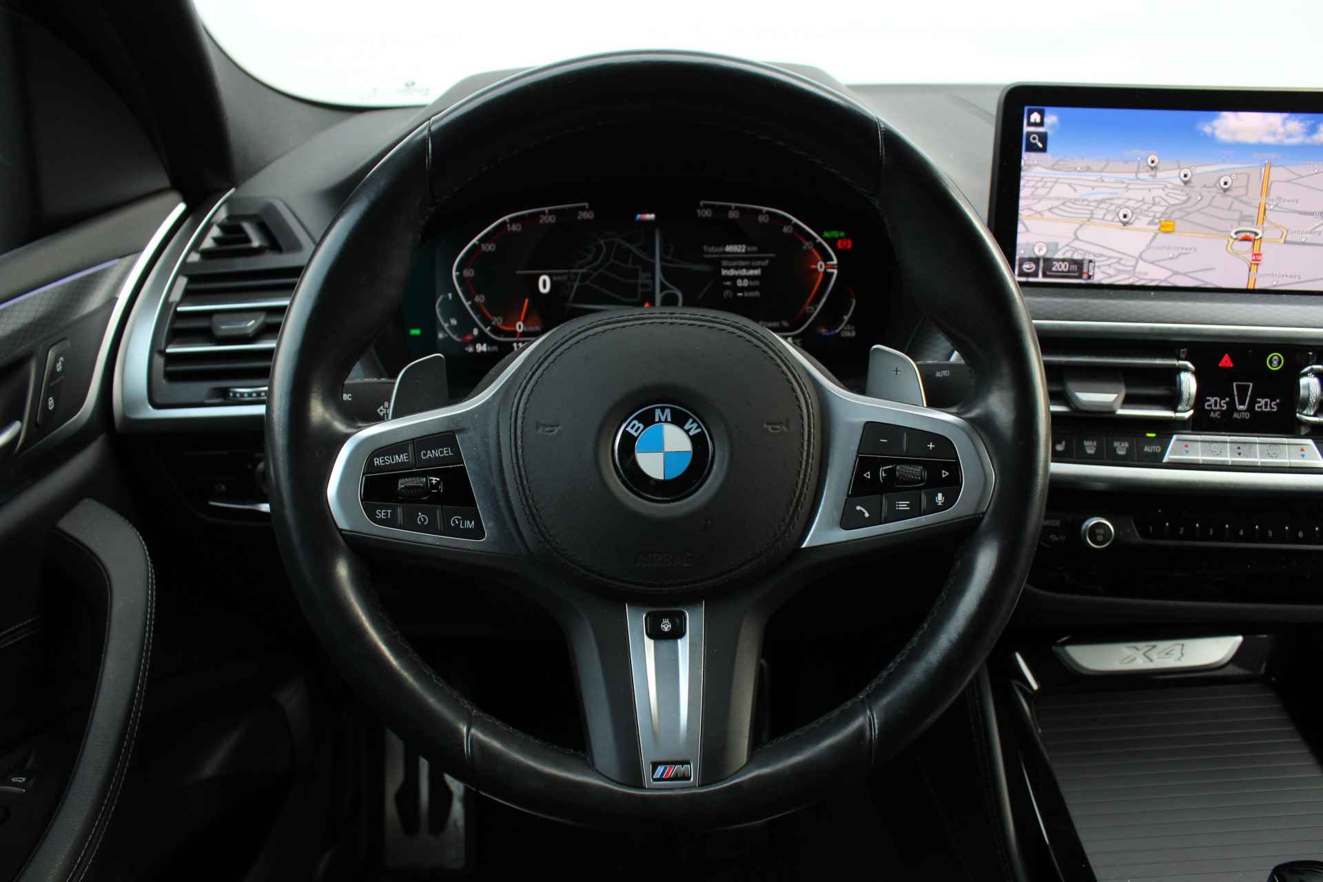 BMW X4 xDrive20i High Executive M Sport Automaat / Panoramadak / Sportstoelen / Stoelverwarming / Laserlight / Parking Assistant Plus / Live Cockpit Professional / Verwarmd stuurwiel - 15/30