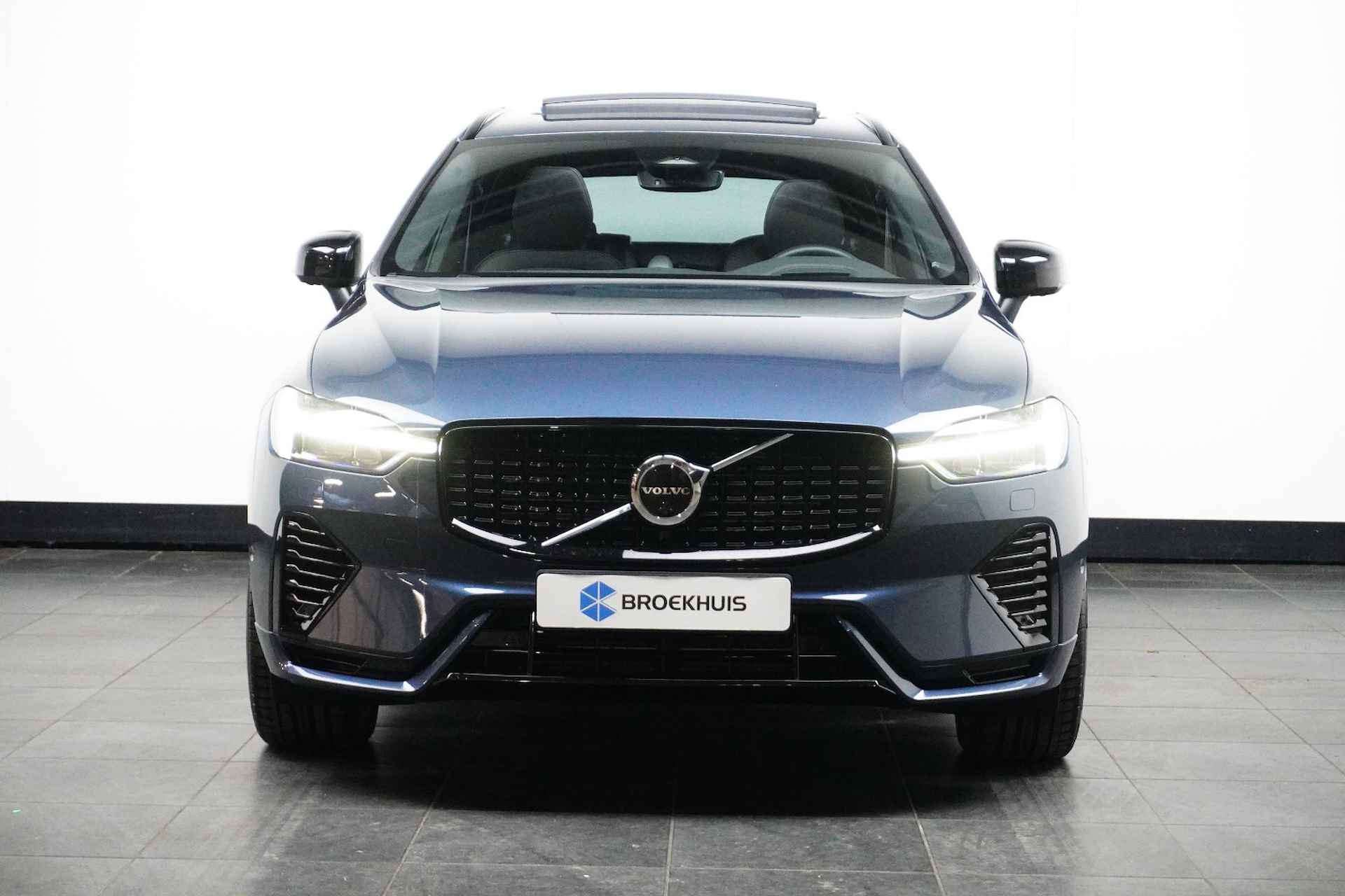 Volvo XC60 T6 Plug-in hybrid AWD Ultimate Dark - 5/25