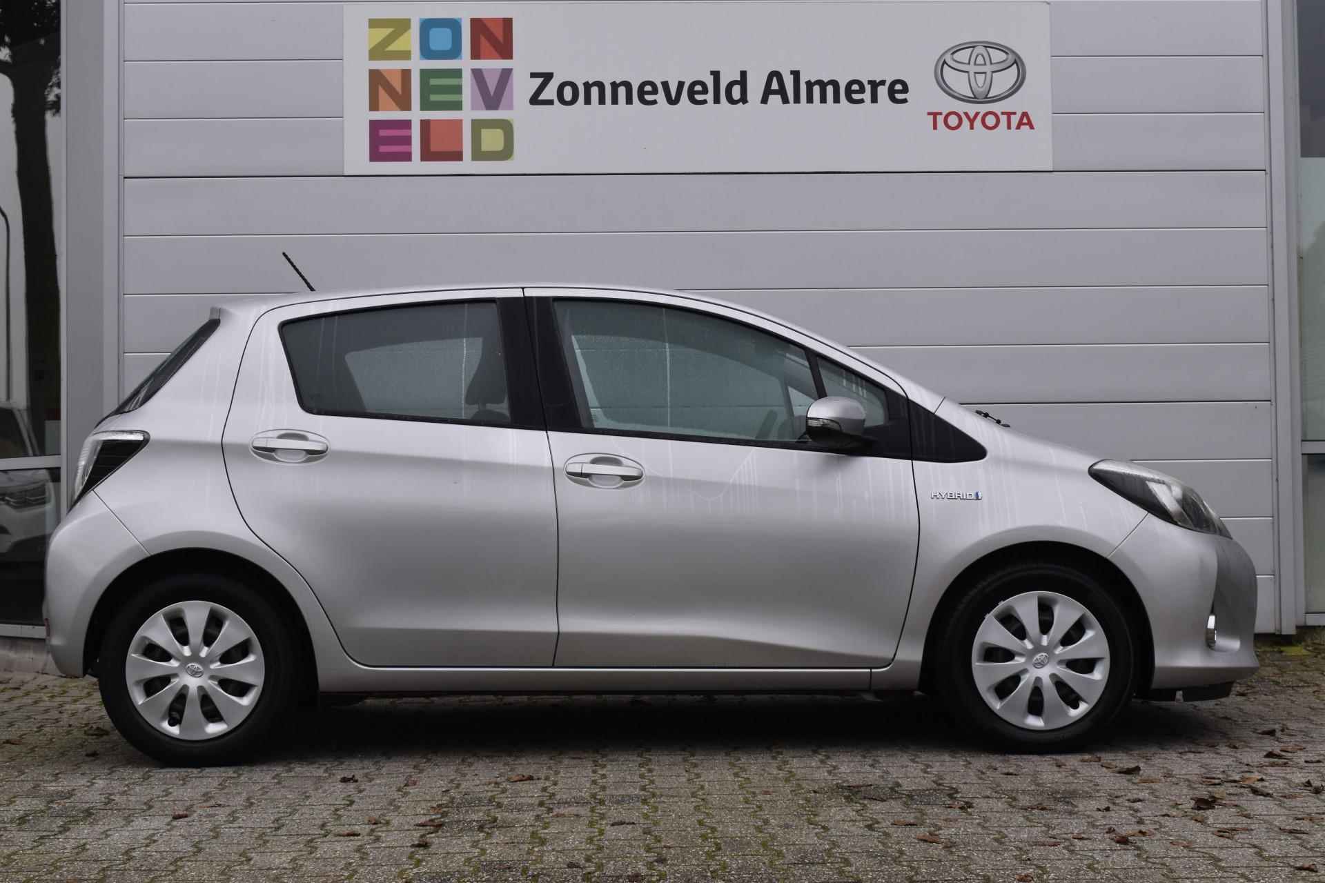 Toyota Yaris 1.5 Full Hybrid Aspiration navigatie - 5/30