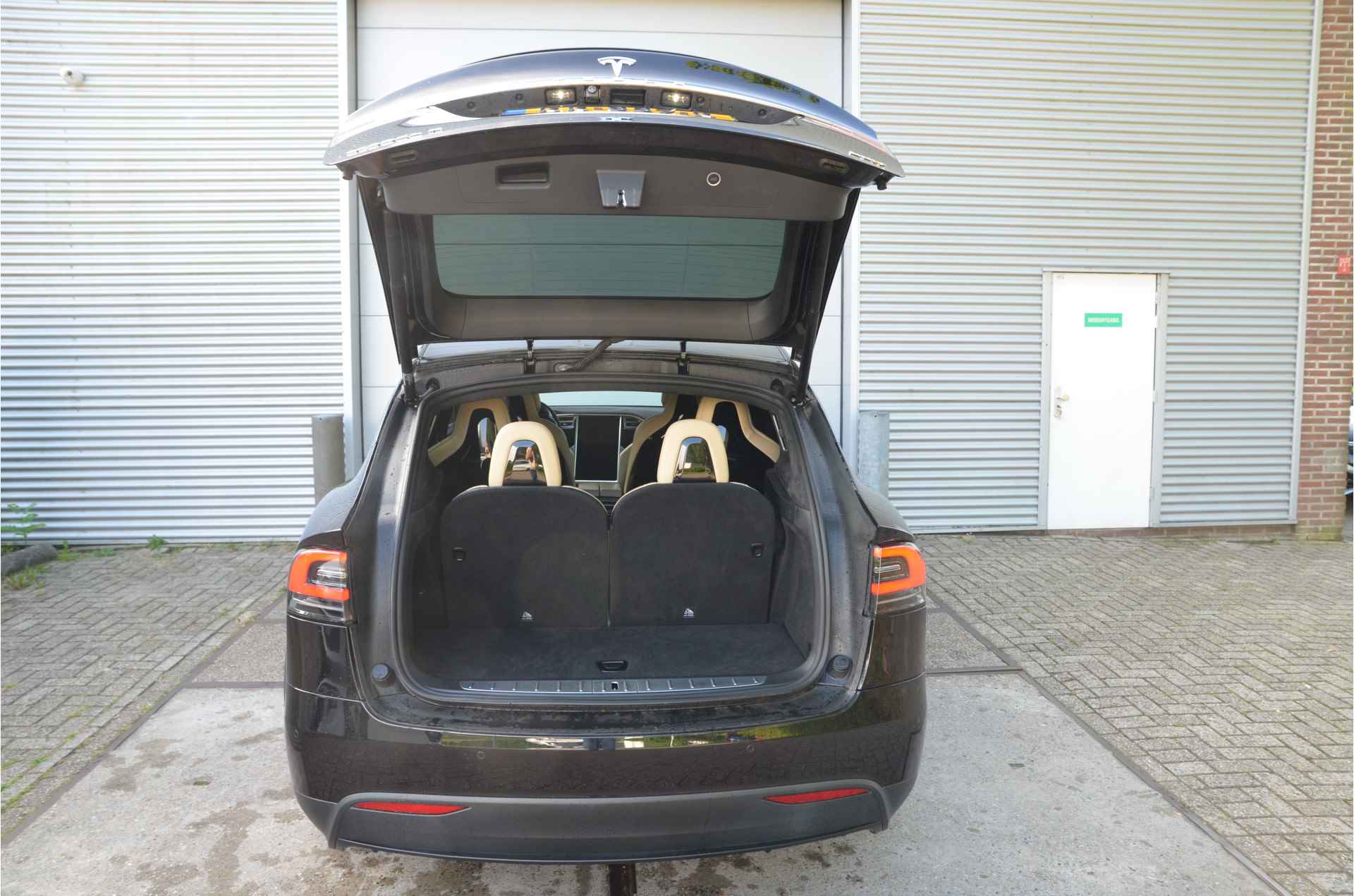 Tesla Model X 90D (4x4) 6p. Free SuperCharge, AutoPilot, Rijklaar prijs - 29/31
