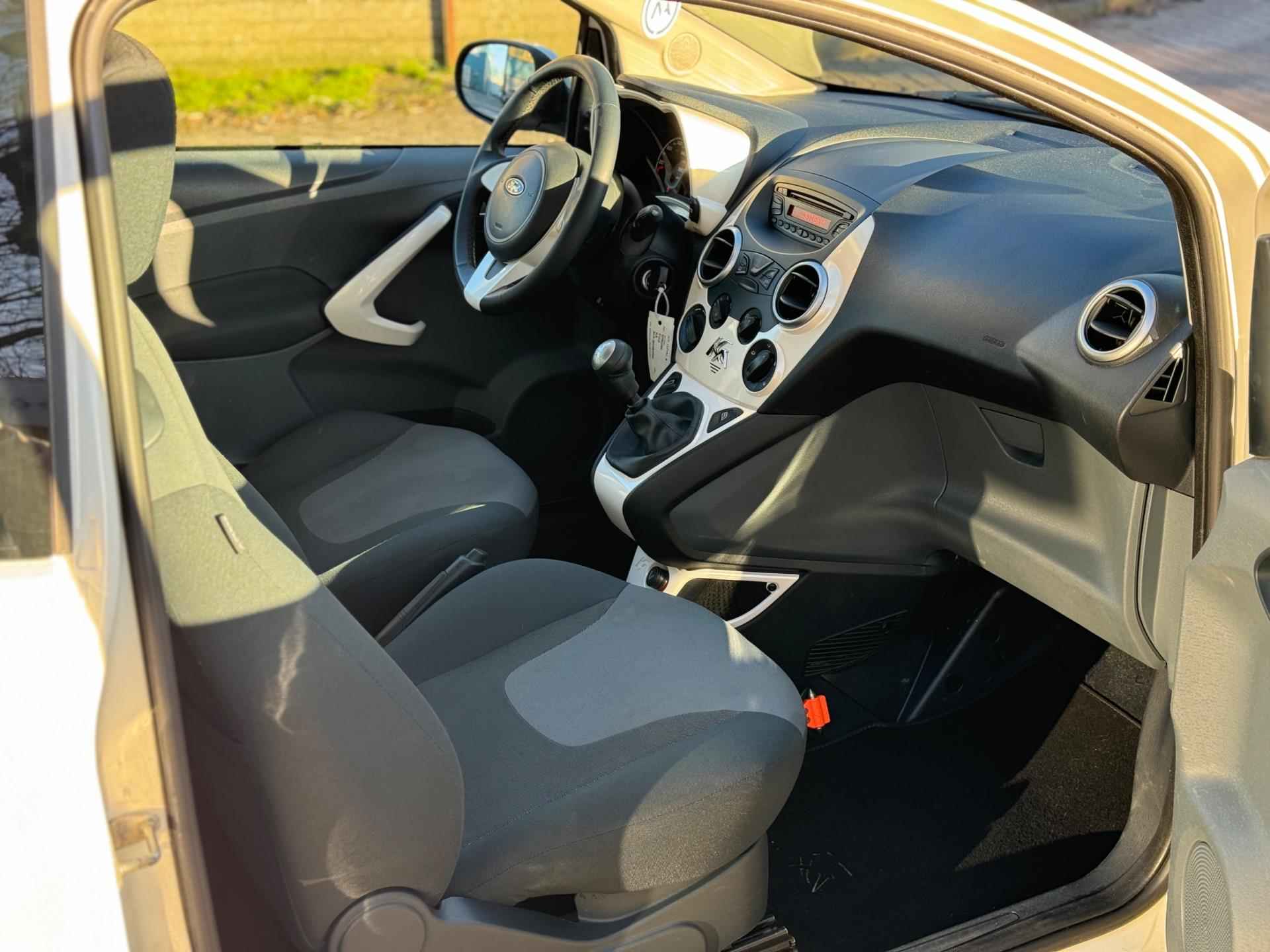 Ford Ka 1.2 Titanium Airco DB riem VV Unieke uitvoering AUX Topstaat Nieuwe APK - 19/42