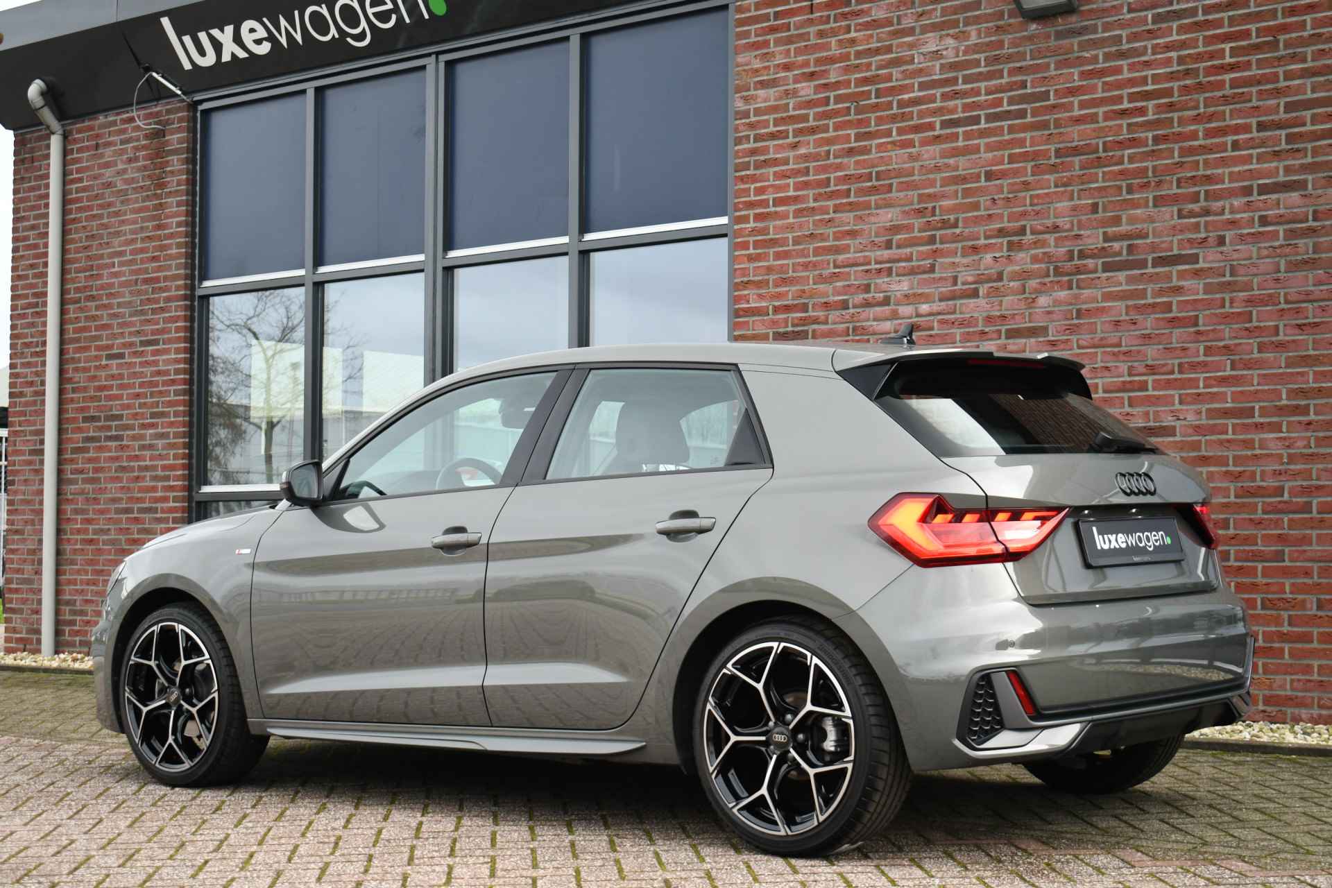 Audi A1 Sportback 30 TFSI S-Line 18inch LED Carplay Chronos-grau - 6/73