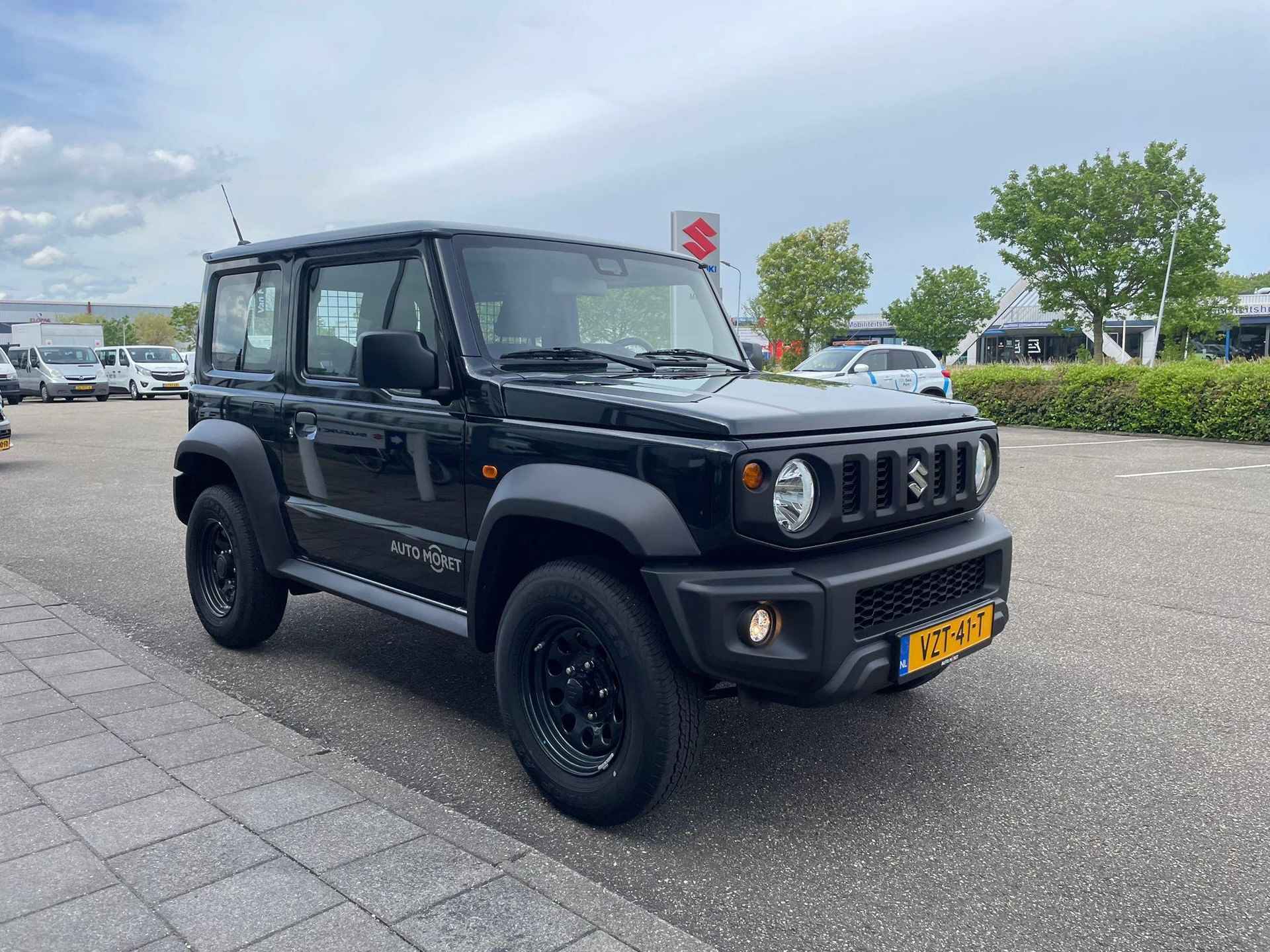 Suzuki Jimny 1.5 Professional - 4/22