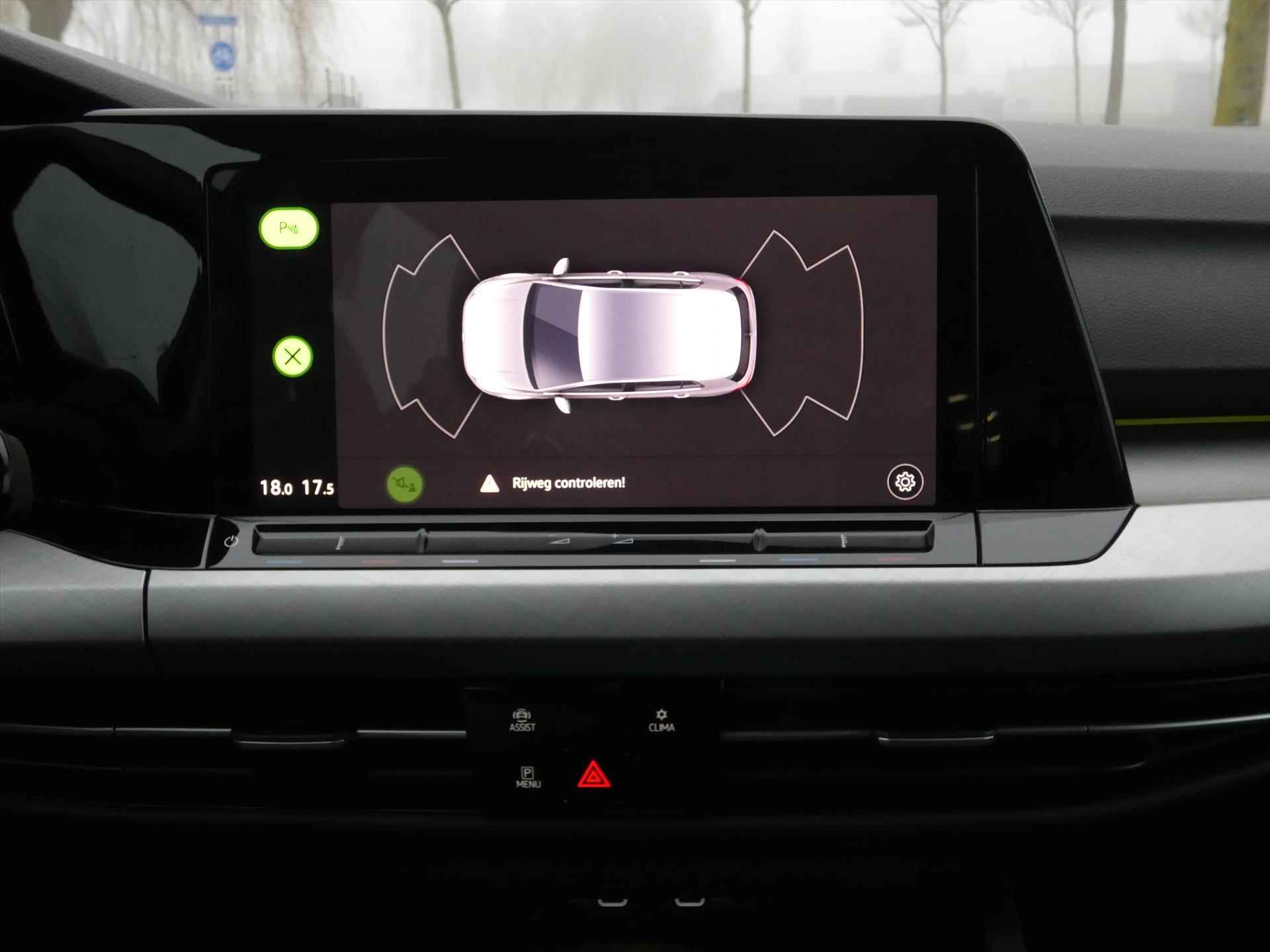 VOLKSWAGEN Golf 1.0 eTSI 110pk 7-DSG Life Lounge | Carplay + Navigatie | - 29/40