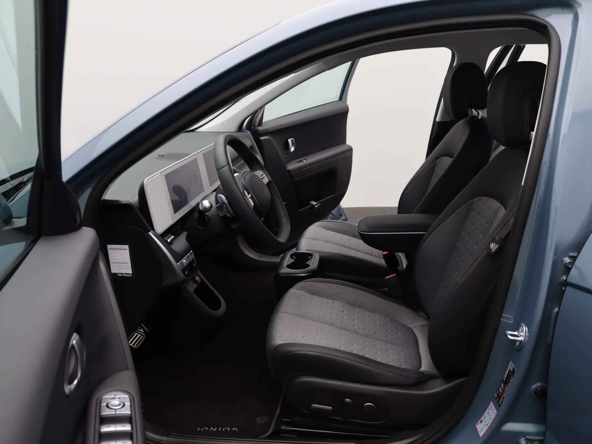 Hyundai IONIQ 5 77 kWh Connect | Bose Audio | Elektrische stoelen | Achteruitrij camera | - 11/49