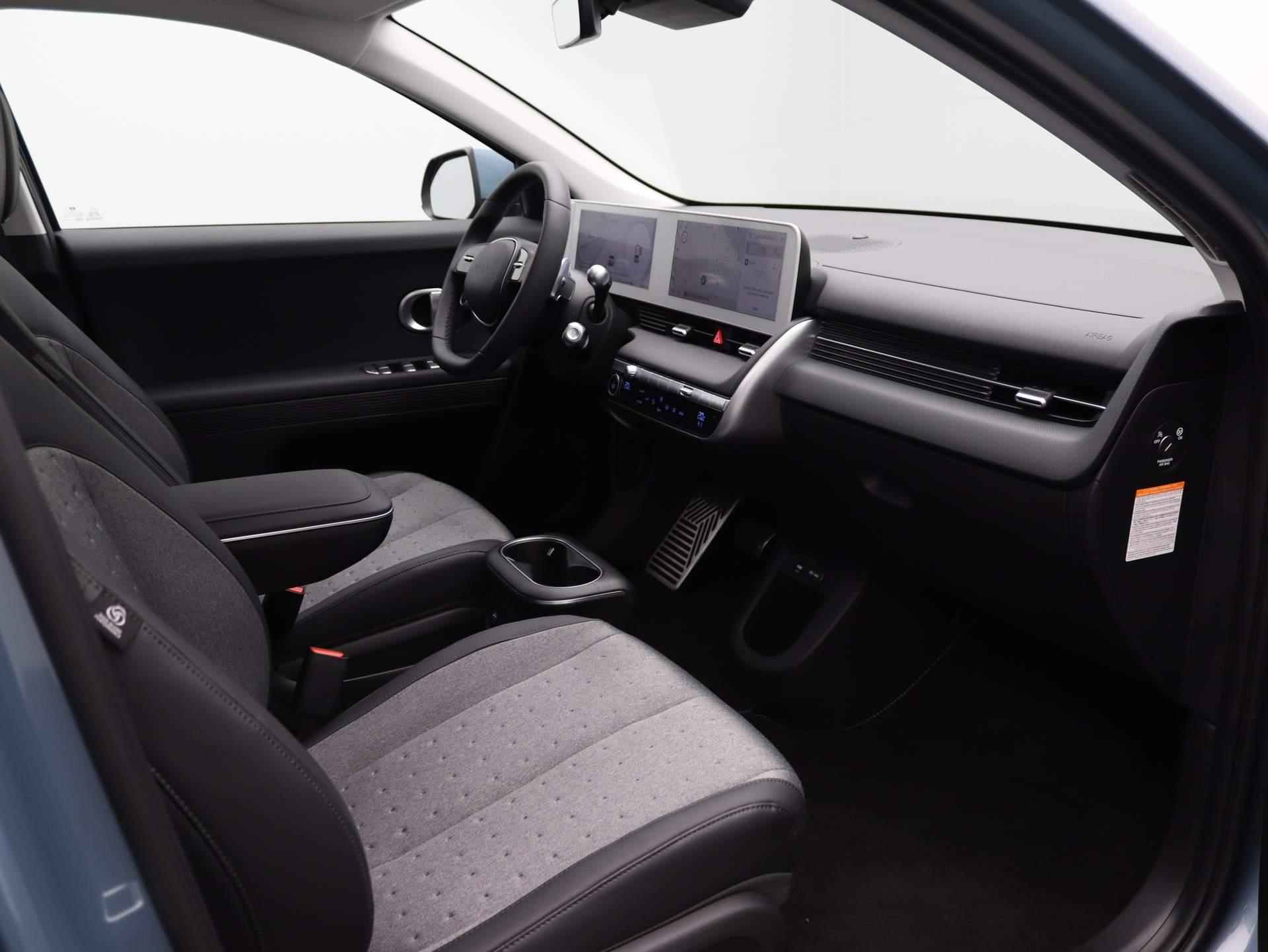 Hyundai IONIQ 5 77 kWh Connect | Bose Audio | Elektrische stoelen | Achteruitrij camera | - 30/49