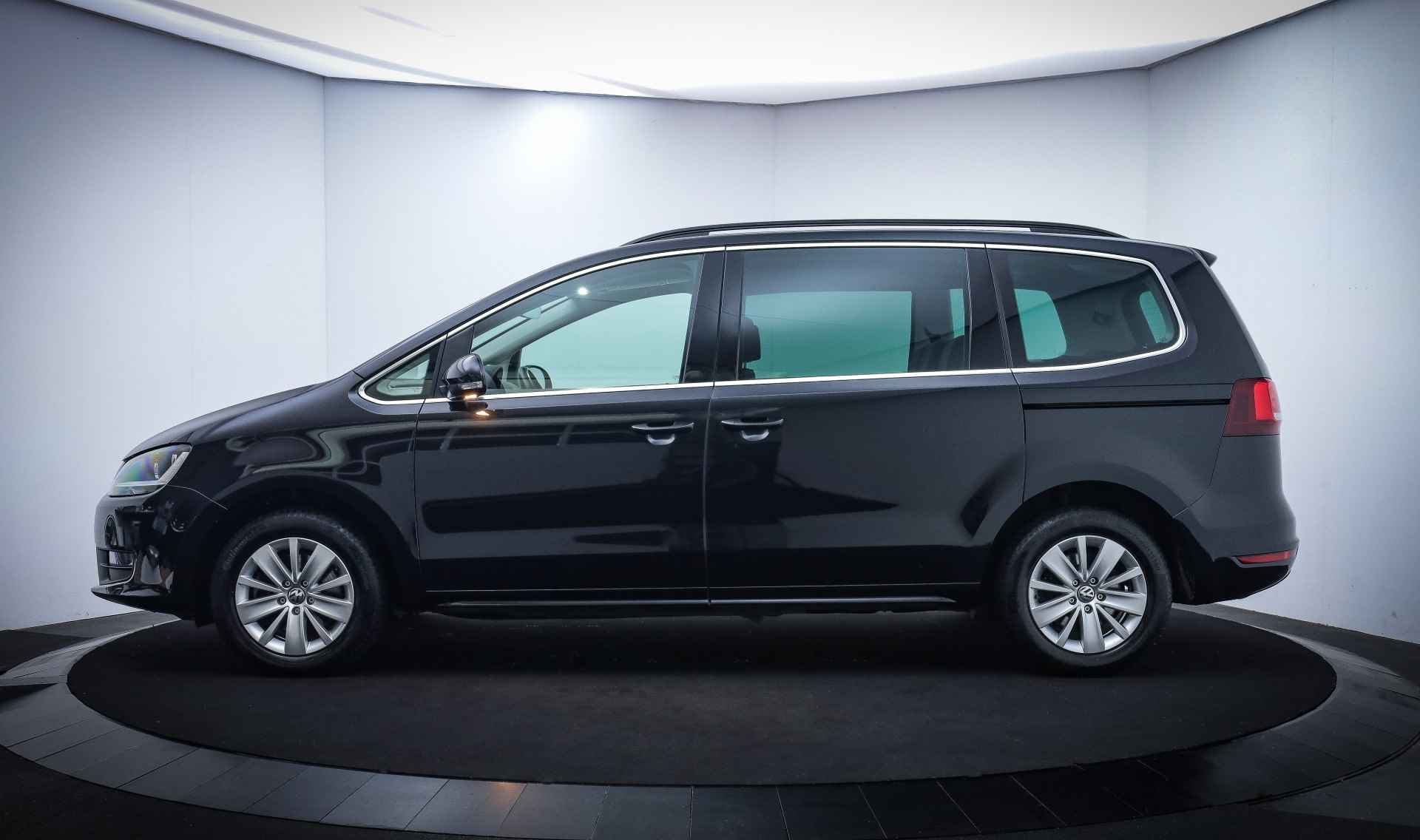 Volkswagen Sharan 1.4TSI Dsg 7Pers. COMF.EXCLUSIEF NAVI/STOELVERW./CARPLAY/CLIMA/PDC V+A/LMV - 13/26