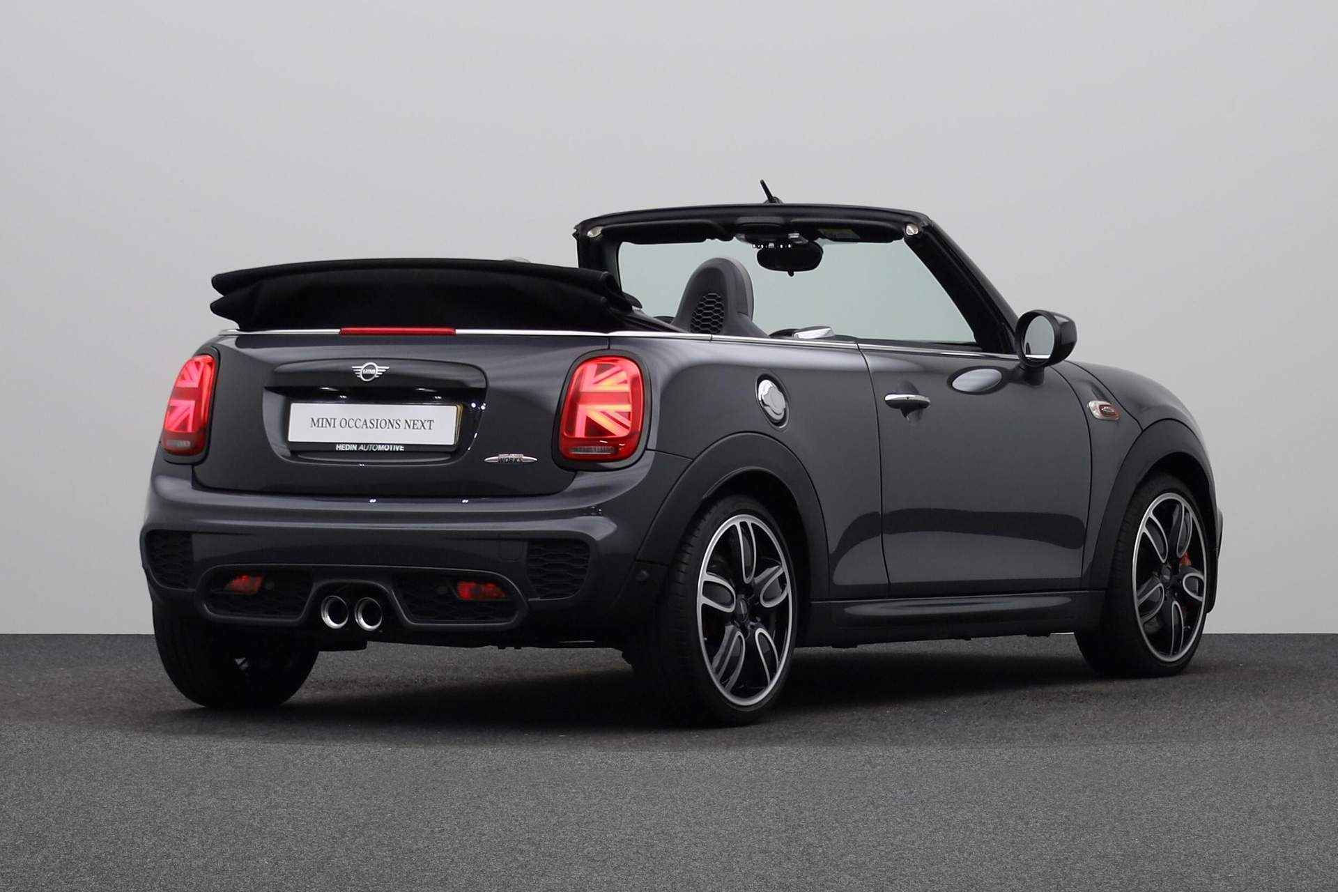 MINI Cabrio 2.0 John Cooper Works Chili | Harman-Kardon Sound System | Comfort Access | PDC Achter | Sportonderstel | ISOFIX | - 2/33