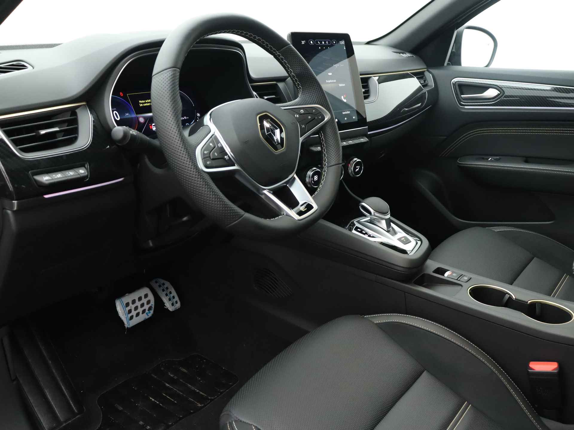 Renault Arkana E-Tech hybrid 145PK E-Tech engineered R.S. Line RS Line / PANORAMADAK / BOSE / NAVIGATIE - 6/44