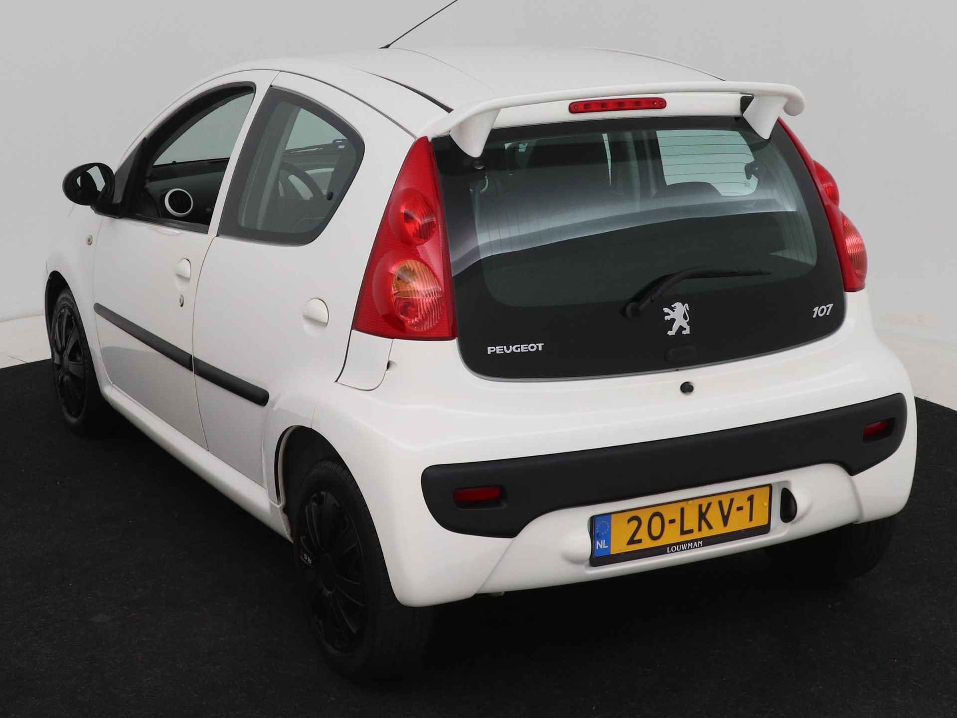 Peugeot 107 1.0-12V XS | Automaat | Airco | Spoiler | Elektrische ramen | OVV. Tim 18-09 - 15/40