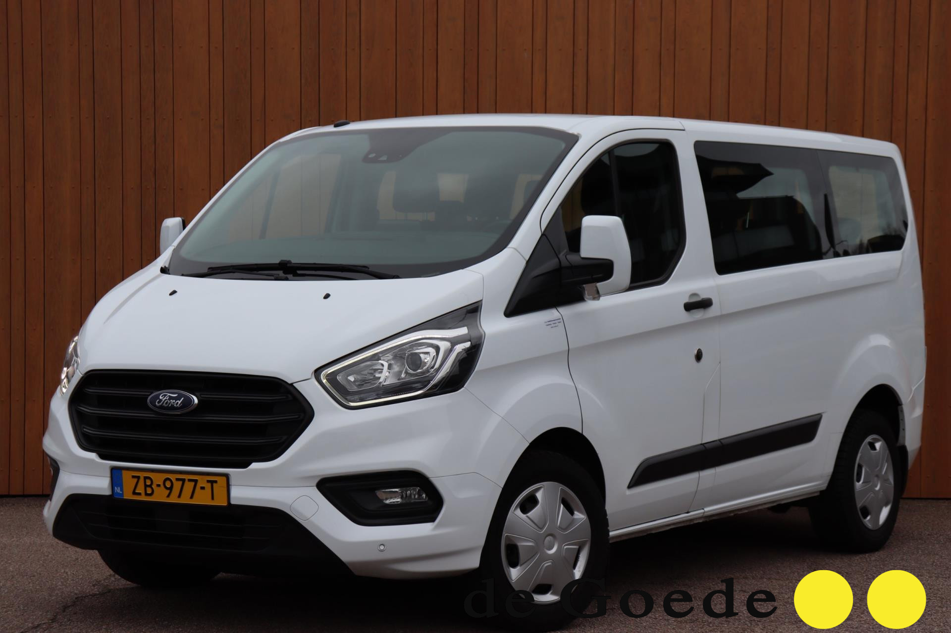 Ford Transit Custom 320 2.0 TDCI L1H1 Trend 9-persoons 1ste eigenaar org. NL-auto