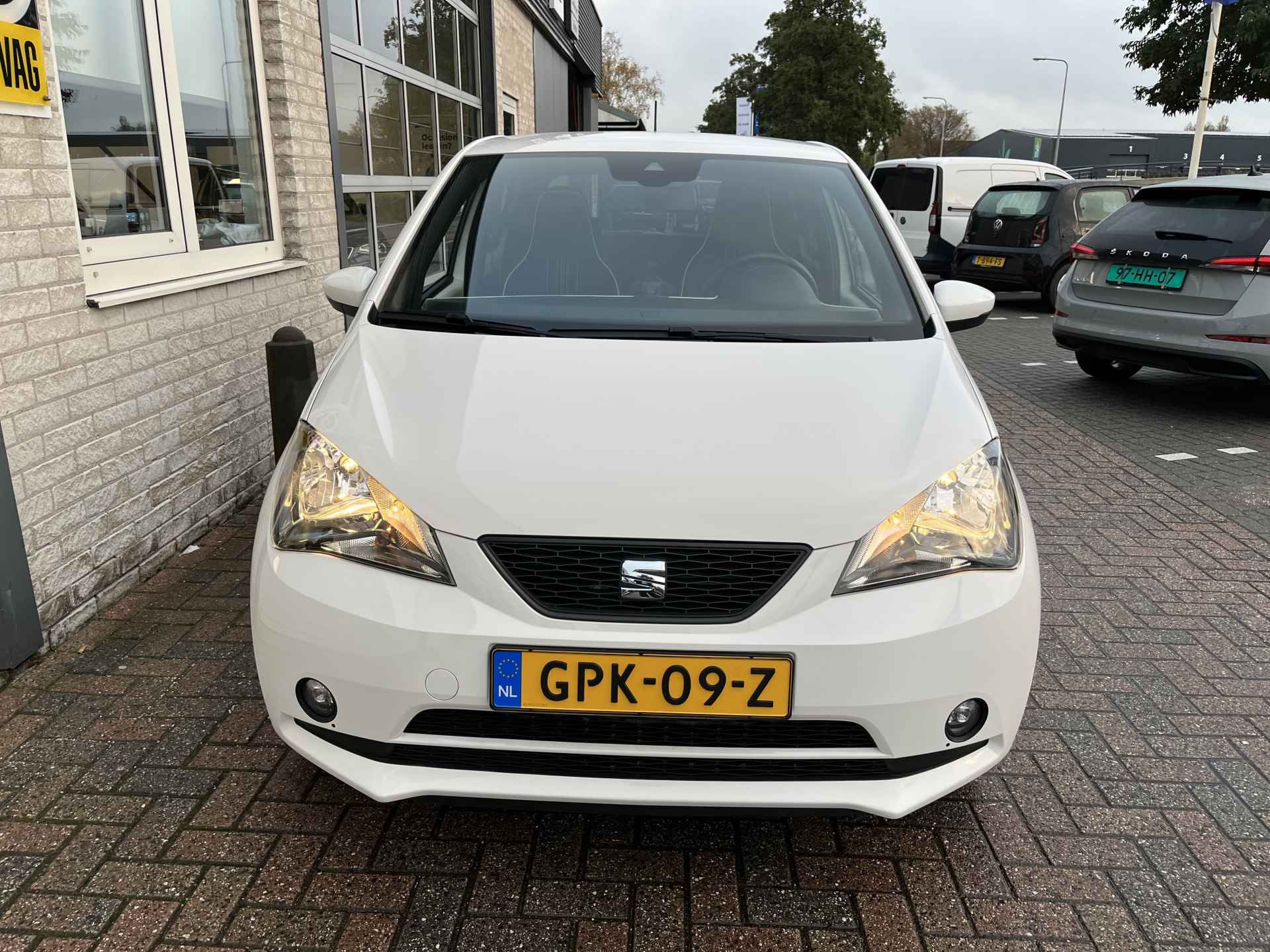 SEAT Mii Electric electric Plus / SUBSIDIE/ 13.800 KM/ PARK. SENSOREN/ CRUISE/ STOEL VERWARM./ VOORRUIT VERWARM./ BLUETOOTH/ CLIMA/ DAB/ - 27/34