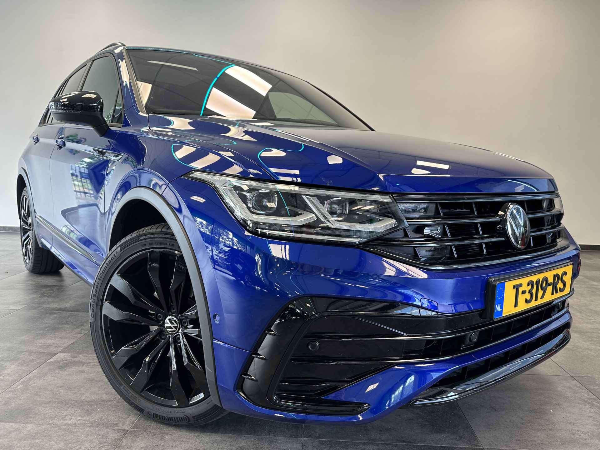 Volkswagen Tiguan 1.5 TSI R-Line Business+ ACC Climate Panoramadak Navi Harman/Kardon NL Auto 1st eigenaar - 3/22