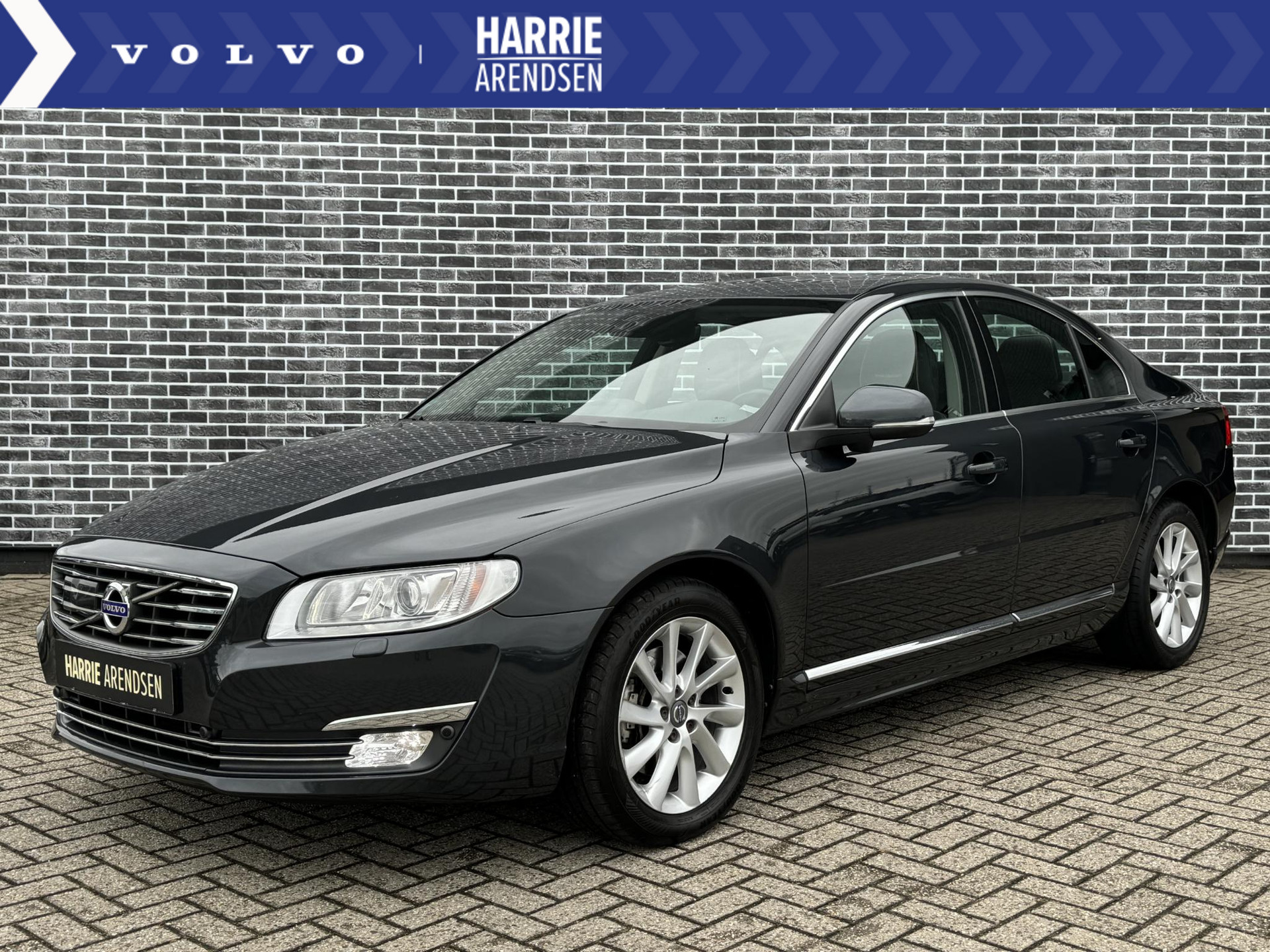 Volvo S80 2.0 T5 Summum | Adaptieve Cruise Control | Stoelventilatie en verwarming | Four-C adaptief chassis | Parkeersensoren V+A | Schuifdak | Lederen bekleding | Dealer onderhouden, uniek!!