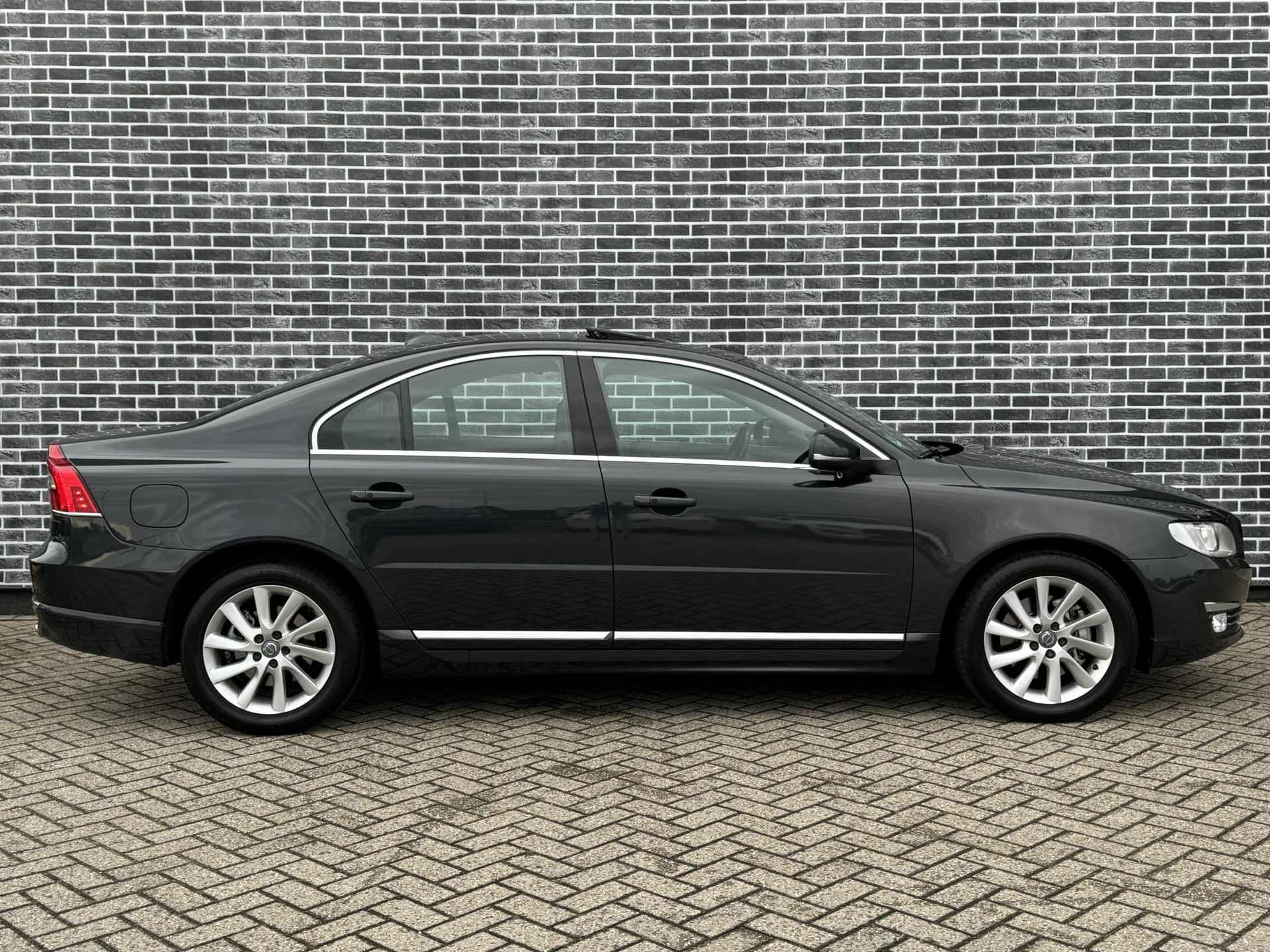 Volvo S80 2.0 T5 Summum | Adaptieve Cruise Control | Stoelventilatie en verwarming | Four-C adaptief chassis | Parkeersensoren V+A | Schuifdak | Lederen bekleding | Dealer onderhouden, uniek!! - 4/21