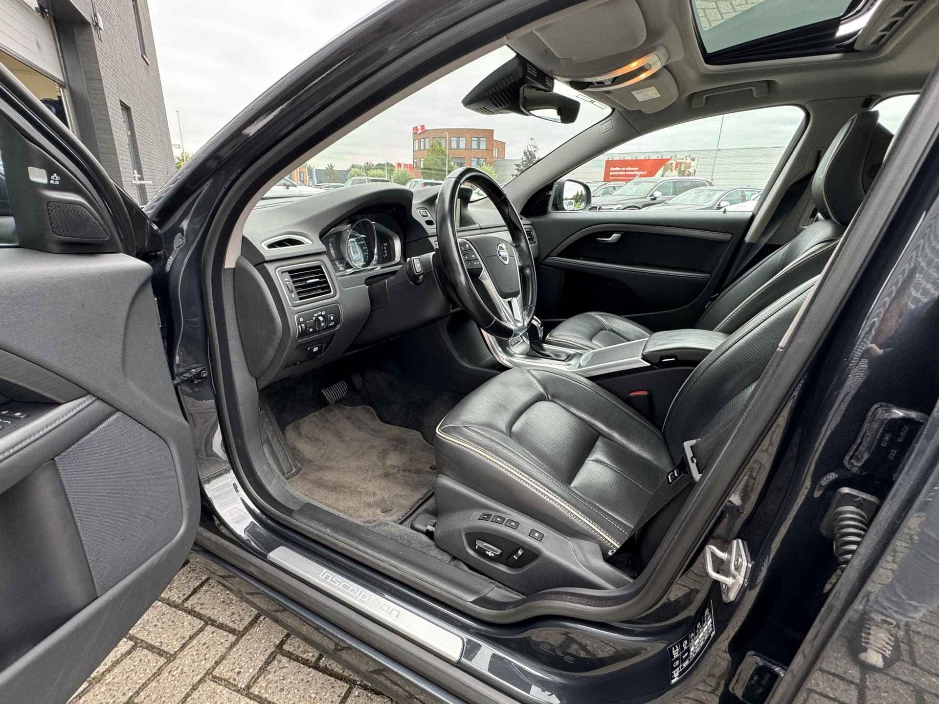 Volvo S80 2.0 T5 Summum | Adaptieve Cruise Control | Stoelventilatie en verwarming | Four-C adaptief chassis | Parkeersensoren V+A | Schuifdak | Lederen bekleding | Dealer onderhouden, uniek!! - 16/21