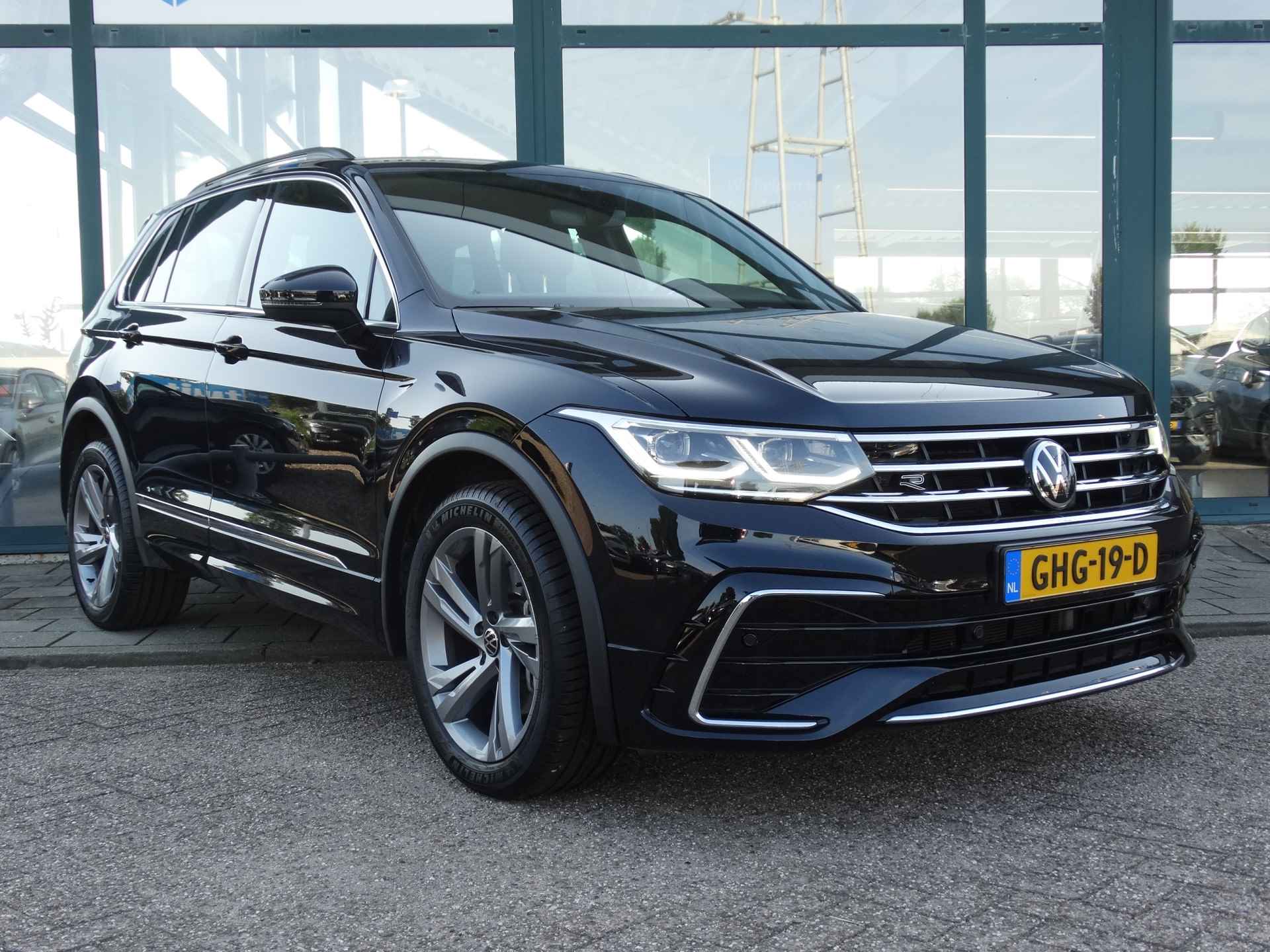 Volkswagen Tiguan 1.4 TSI 204PK eHybrid R-Line | Navigatie | Trekhaak | Achteruitrijcamera - 2/31