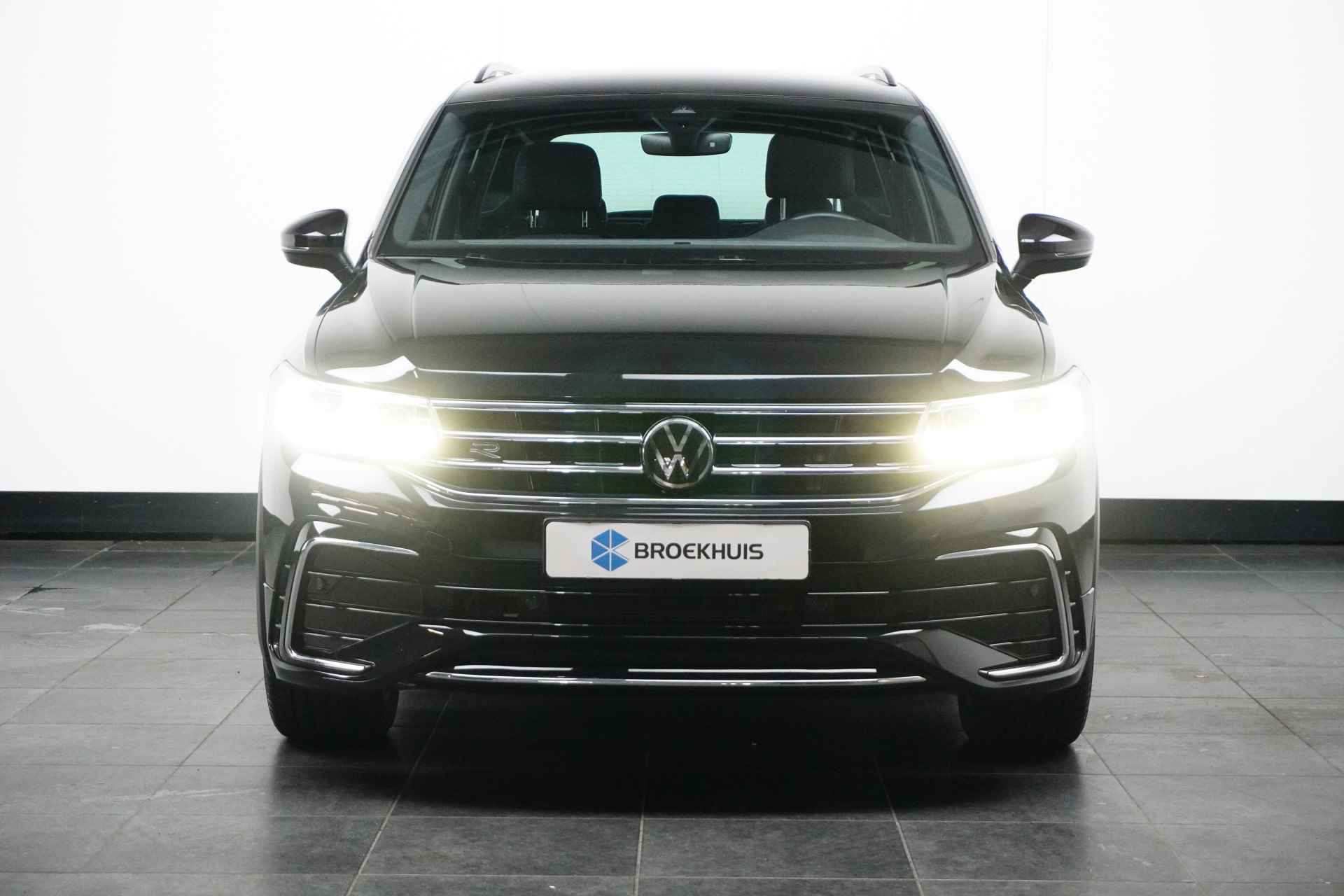 Volkswagen Tiguan 1.4 TSI 204PK eHybrid R-Line | Navigatie | Trekhaak | Achteruitrijcamera - 4/31