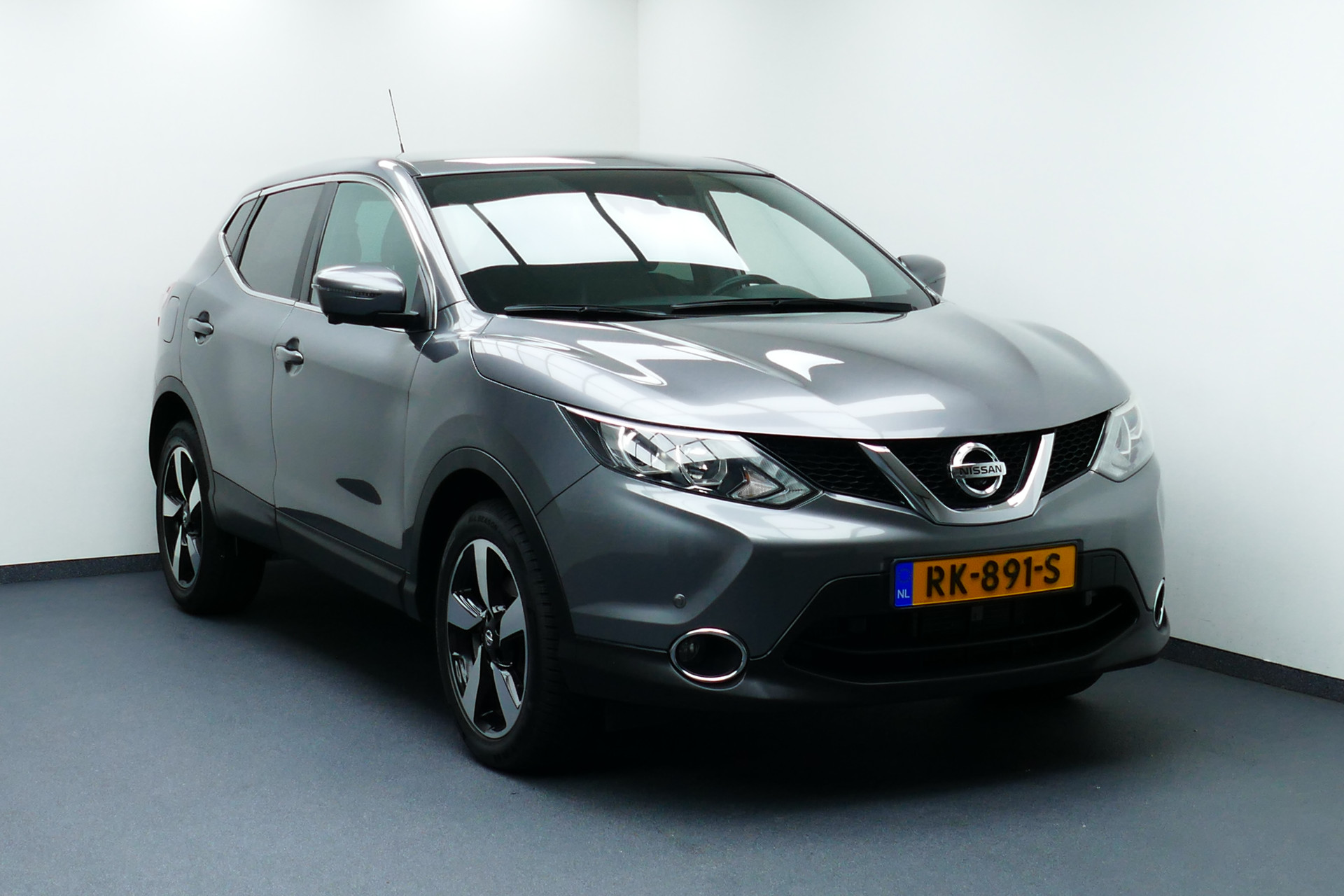 Nissan QASHQAI 1.2 N-Connecta. Half Leer, Stoelverw, 360 Camera, 18"LMV, Navi, Clima, Cruise