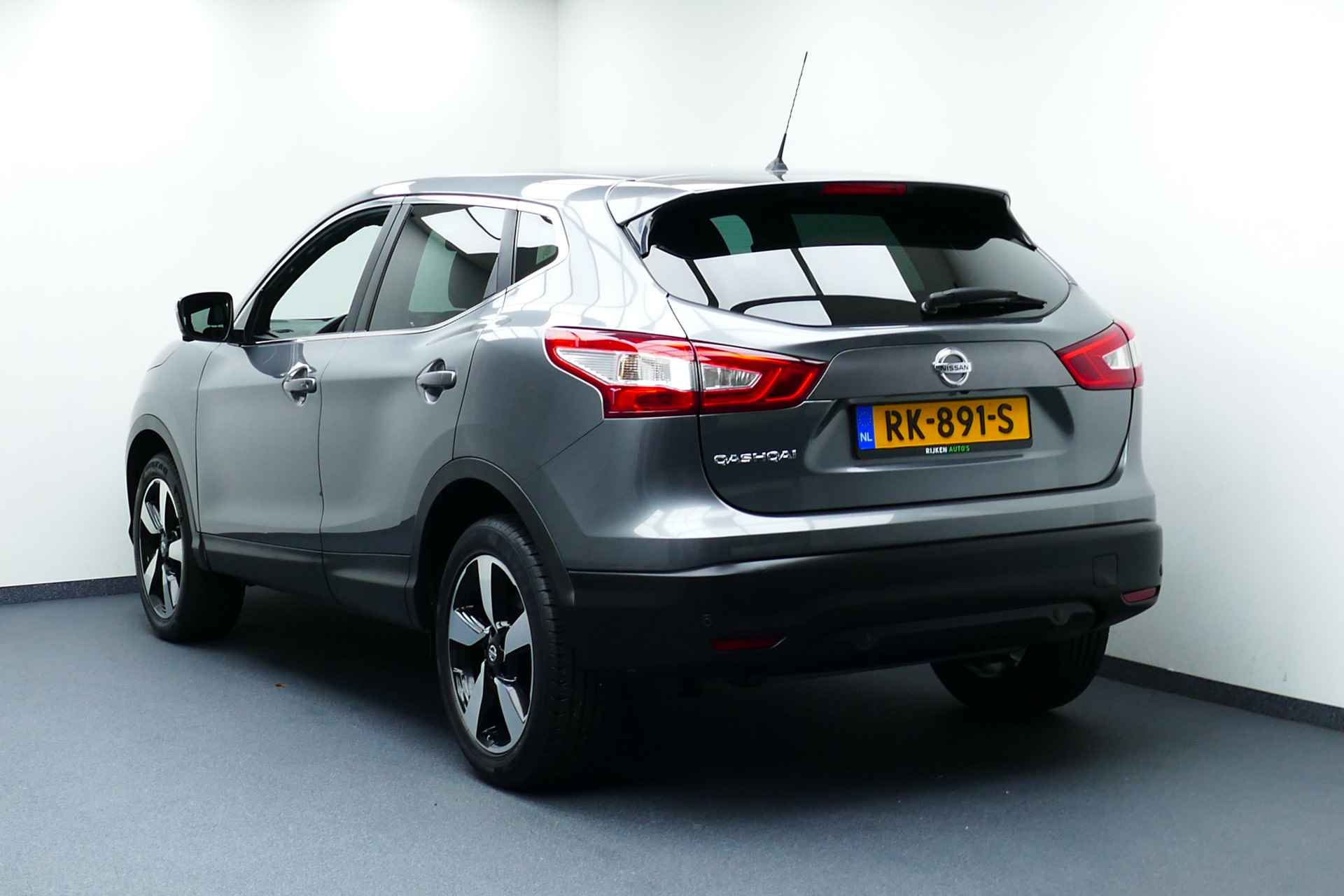 Nissan QASHQAI 1.2 N-Connecta. Half Leer, Stoelverw, 360 Camera, 18"LMV, Navi, Clima, Cruise - 8/40