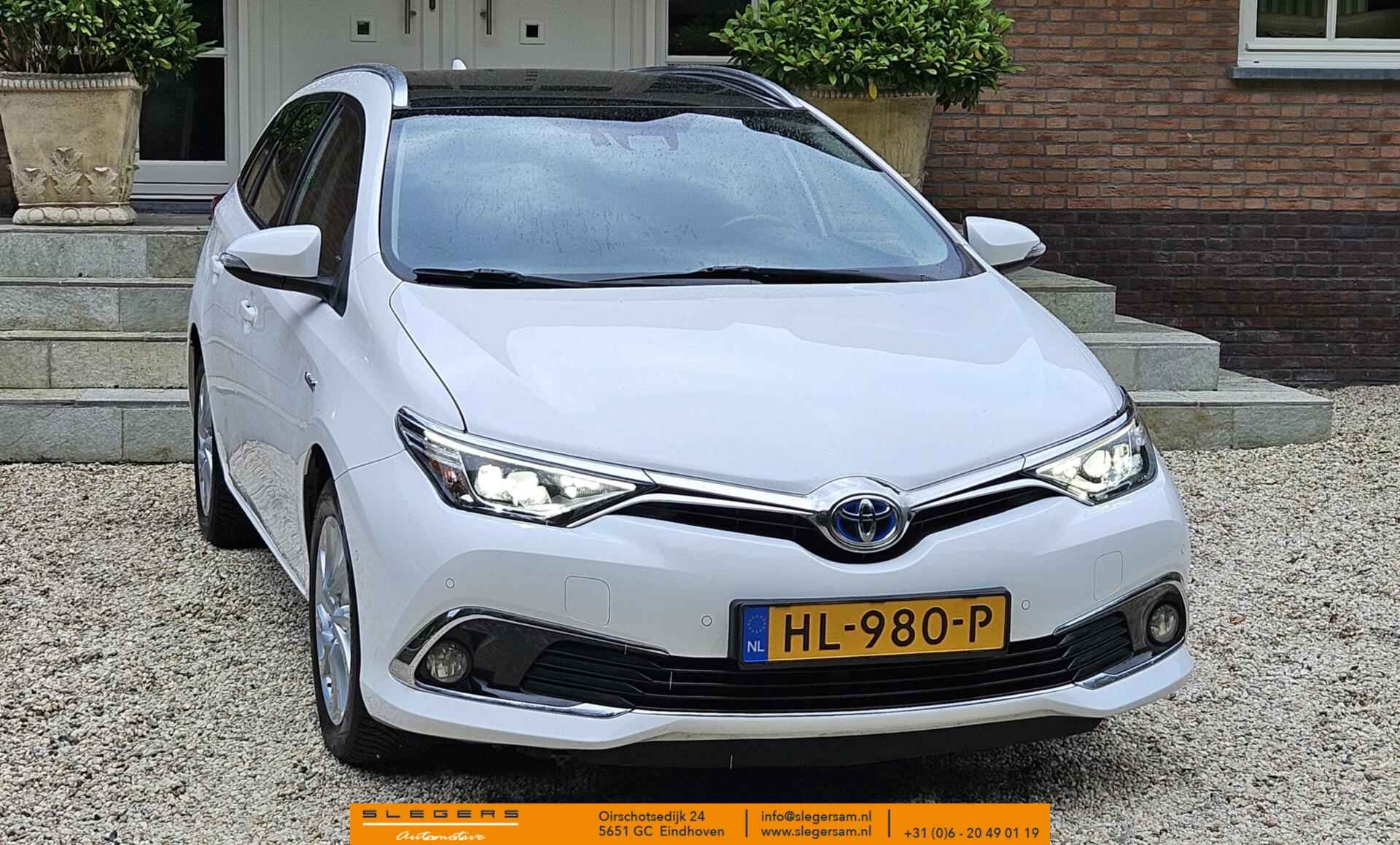 Toyota Auris 1.8 Hybrid Aspiration panoramadak half leer - 8/32