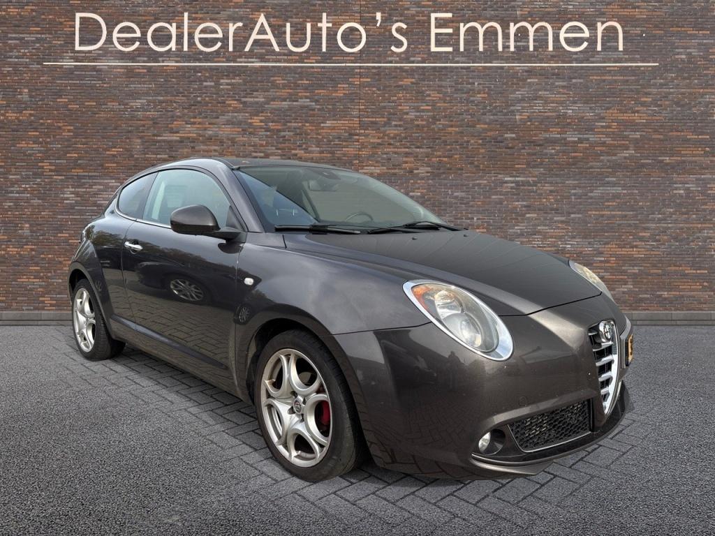 Alfa Romeo MiTo 0.9 T. ECC LMV NAVIGATIE CRUISE LEDER