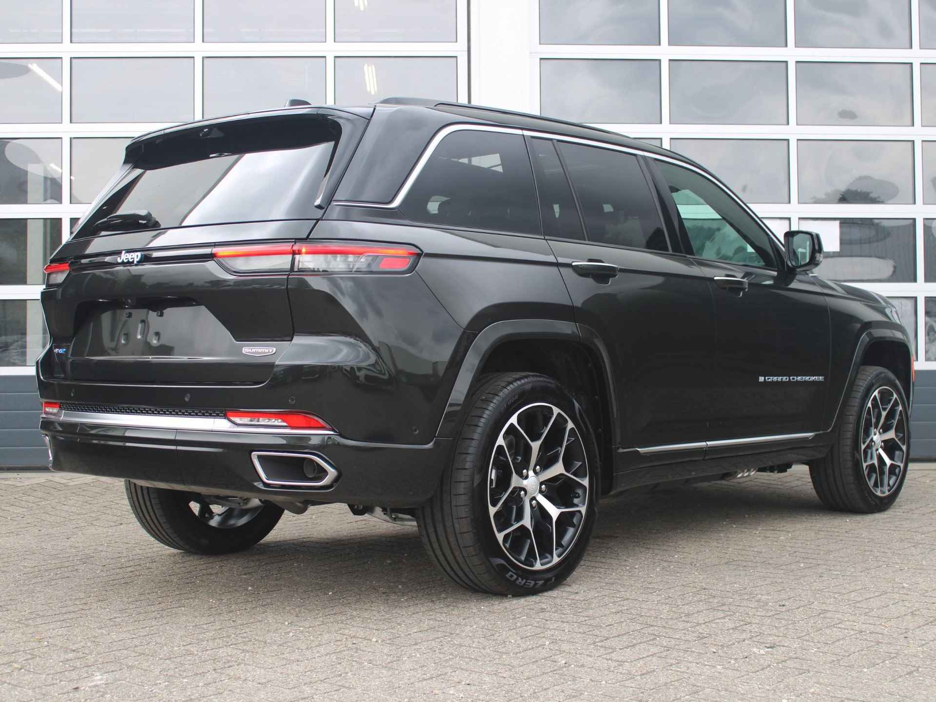 Jeep Grand Cherokee 2.0 Summit Reserve 4xe | McIntosh High End Audio | Schuif/Kanteldak | Head-Up | 21" | Winter Pack | Adapt. Cruise | Bicolore - 28/38