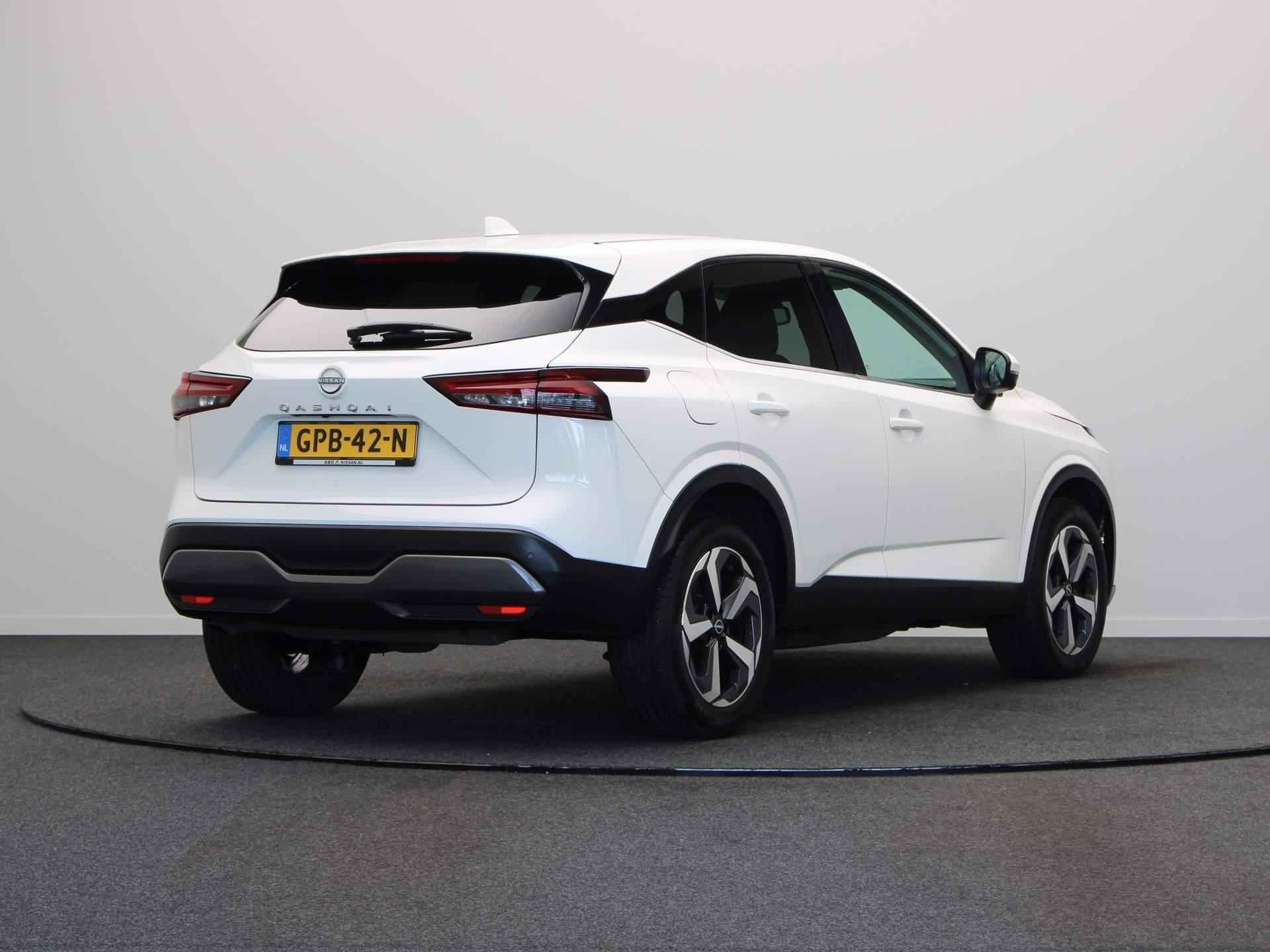 Nissan Qashqai 158pk MHEV Xtronic N-Connecta | 1800kg Trekvermogen | Stoel, Voorruit en Stuurverwarming | Pro-Pilot Cruise Control | Head-Up Display | - 11/49