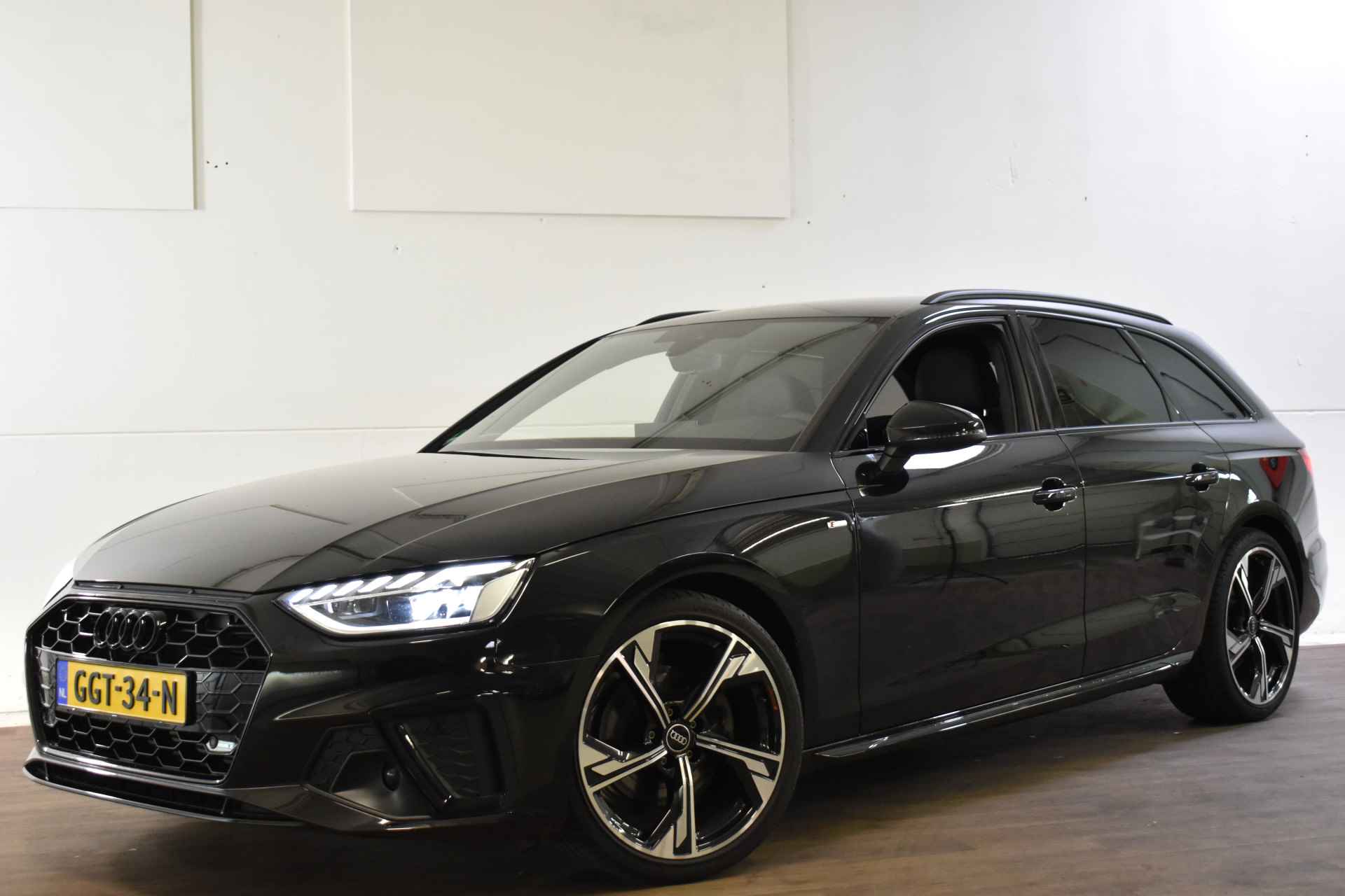 Audi A4 Avant 35 TFSI 2.0 150PK S-LINE SPORT LEDER/VIRTUAL/LED/B&O - 4/45