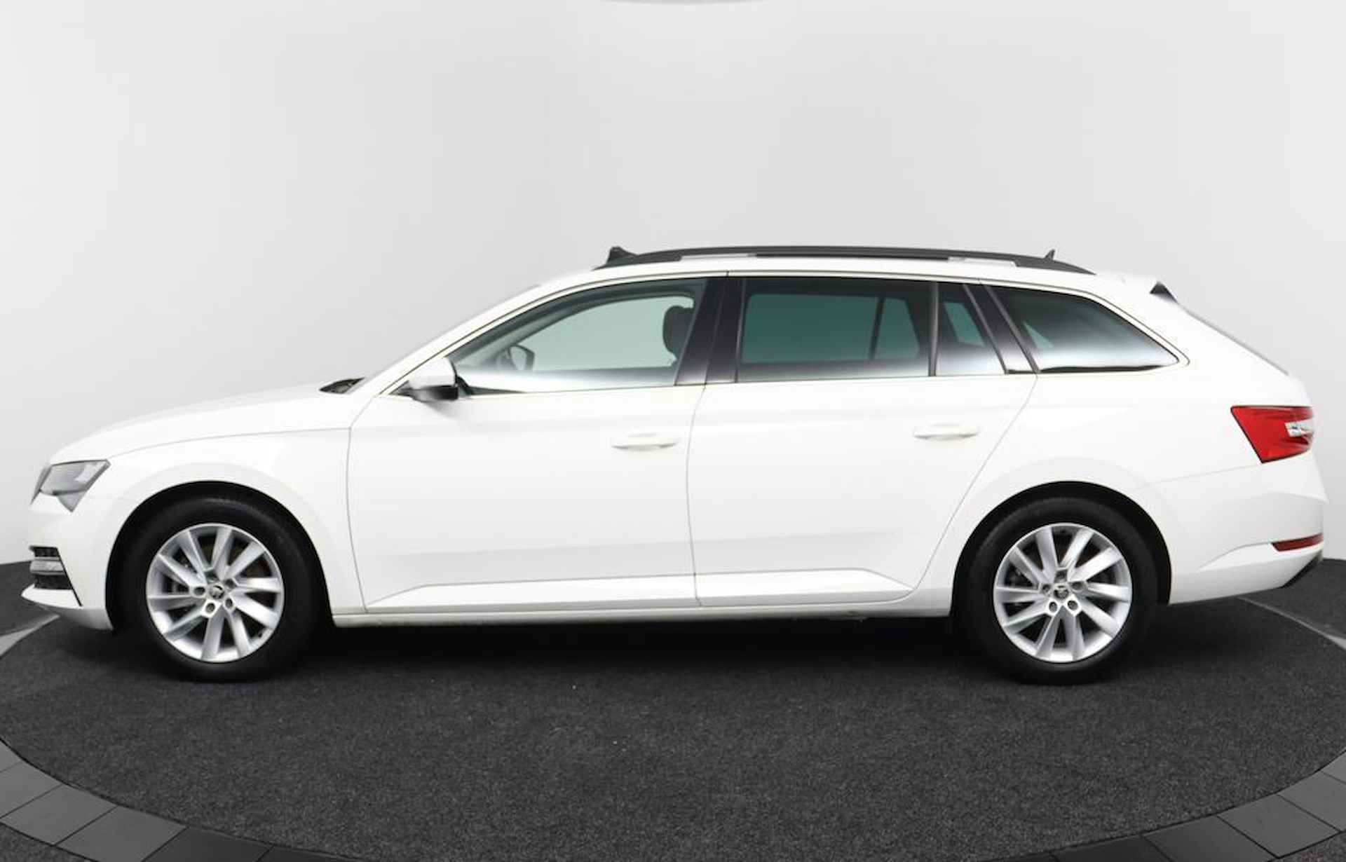 Skoda Superb Combi 1.4 TSI 218Pk iV Business Edition Plus - 3/46