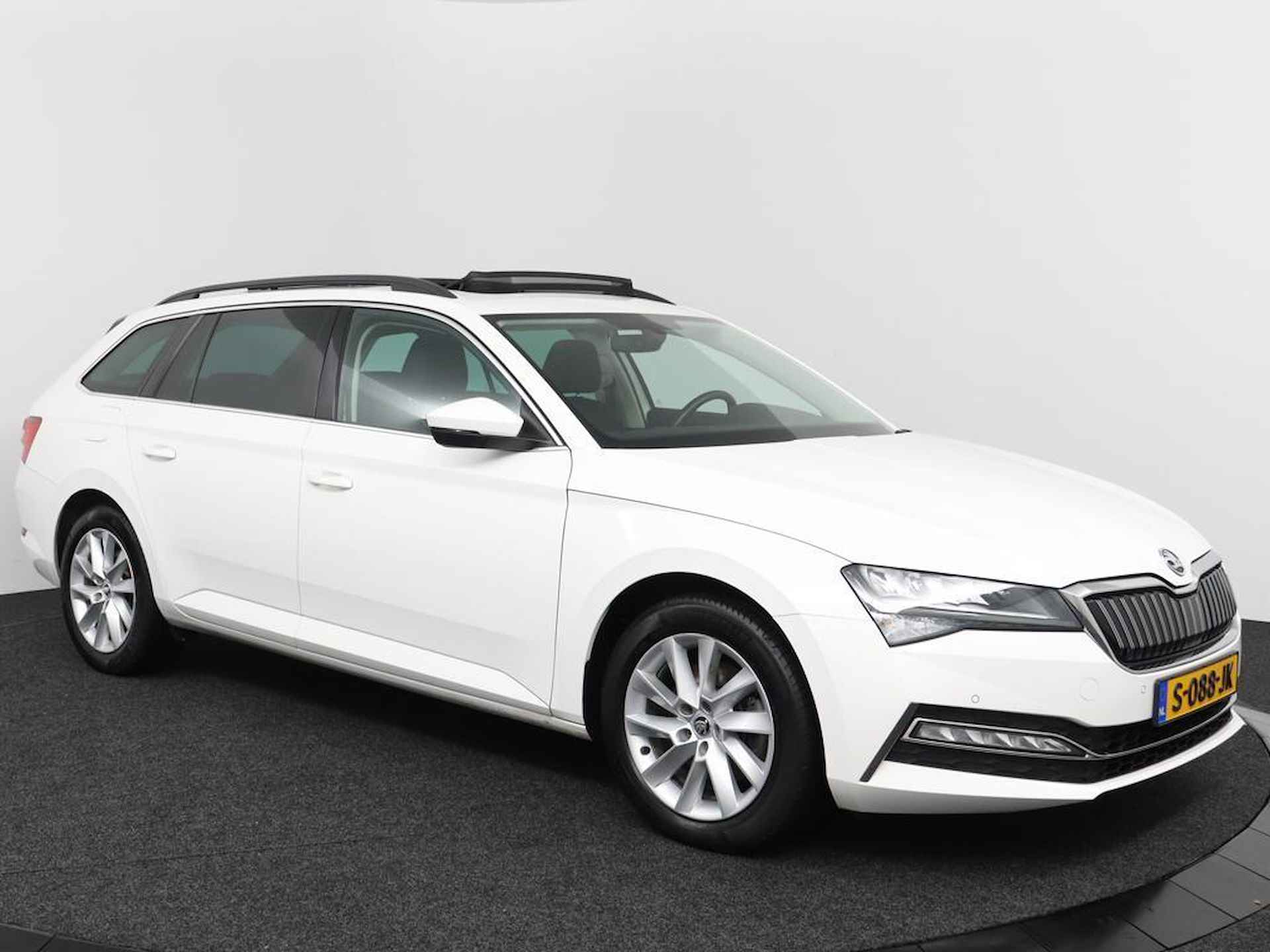 Skoda Superb Combi 1.4 TSI 218Pk iV Business Edition Plus - 12/46