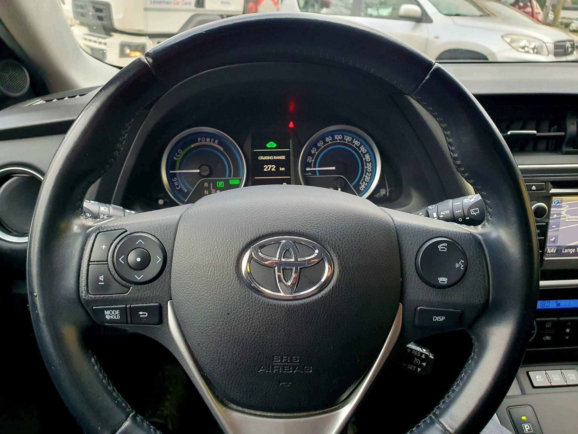 Toyota Auris 1.8 Hybrid Executive All-in prijs! - 9/32