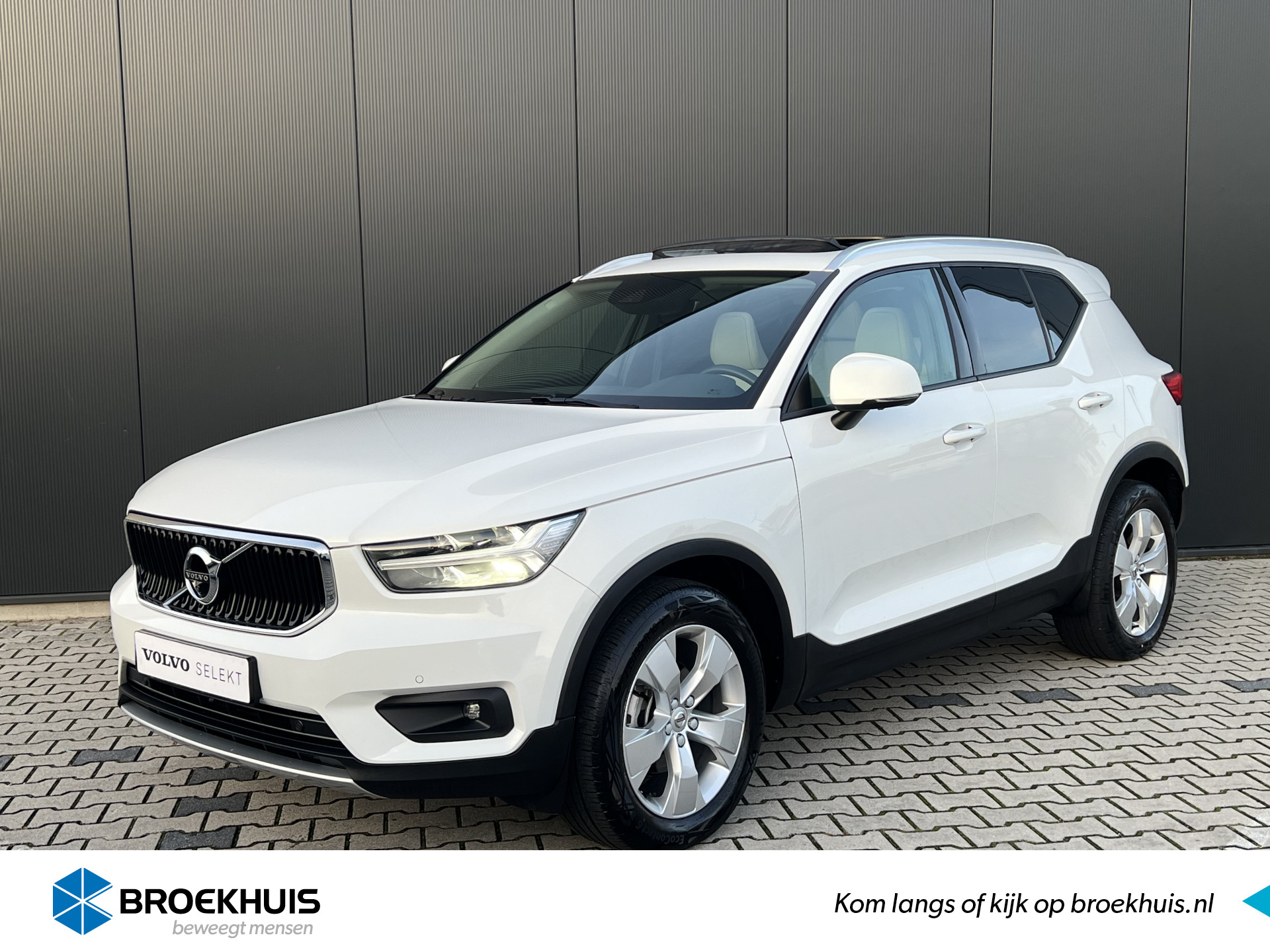 Volvo XC40 1.5 T2 Business Pro | Panoramadak | 360 Camera | Leder | BLIS | Harman Kardon | Adaptieve Cruise control |