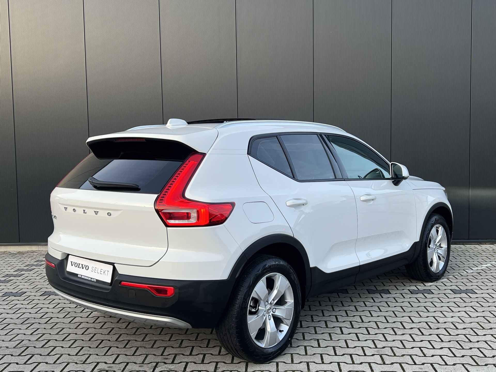 Volvo XC40 1.5 T2 Business Pro | Panoramadak | 360 Camera | Leder | BLIS | Harman Kardon | Adaptieve Cruise control | - 5/46