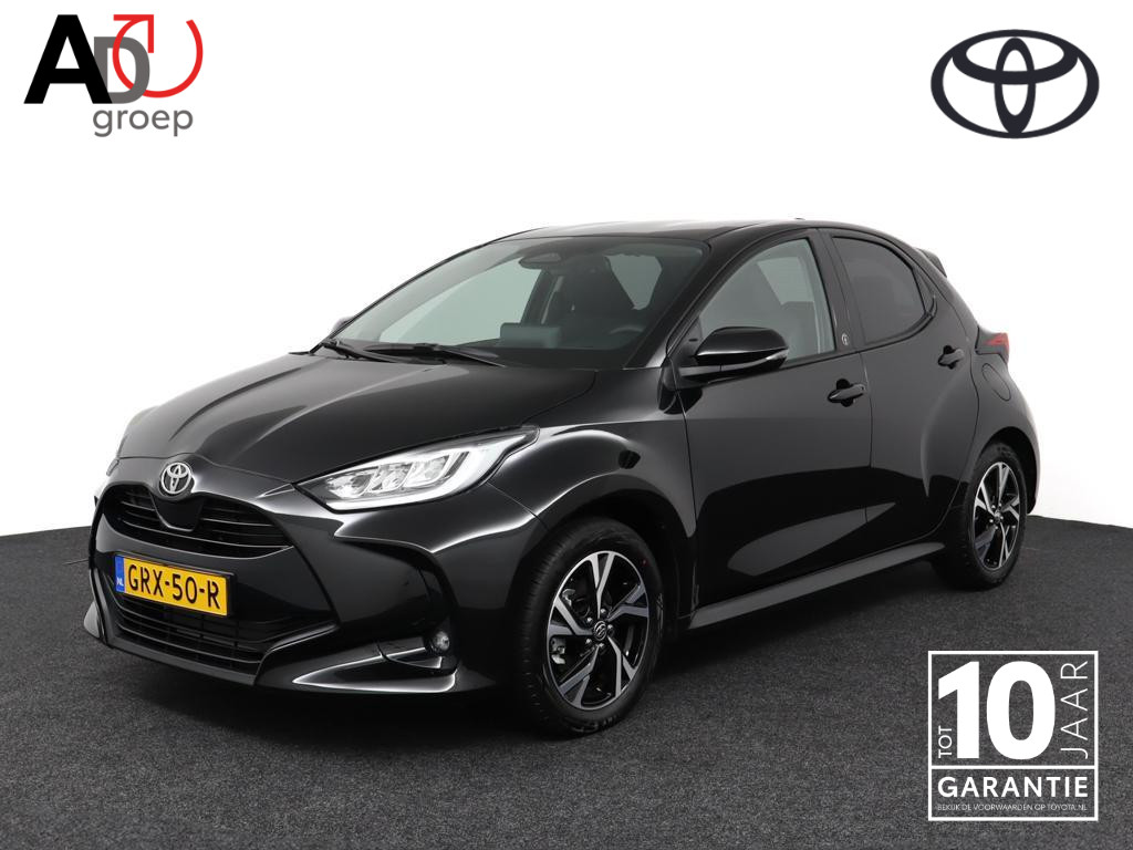 Toyota Yaris 1.5 Hybrid 115 First Edition | Winterpakket | Apple Carplay | Android Auto | Draadloze telefoonlader | 10 Jaar Garantie |