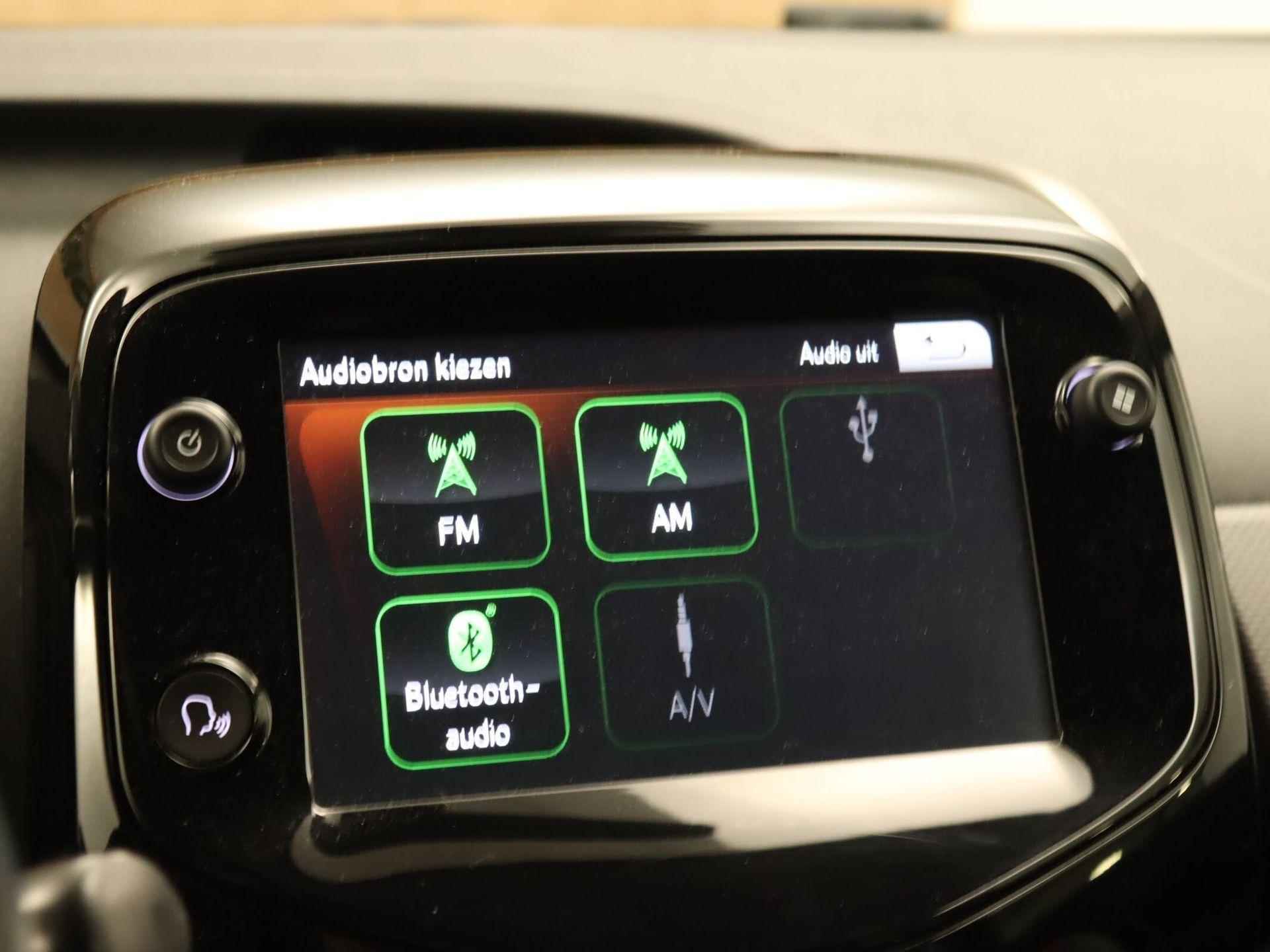 Peugeot 108 1.0 e-VTi Allure  - ORIGINEEL NEDERLANDSE AUTO - CLIMATE CONTROL - ACHTERUITRIJCAMERA - APPLE CARPLAY/ ANDROID AUTO - 15 LICHT METALEN VELGEN - TOERENTELLER - LEDEREN STUUR - LICHTSENSOR - ELEKTRISCH BEDIENBARE BUITENSPIEGELS - 29/34