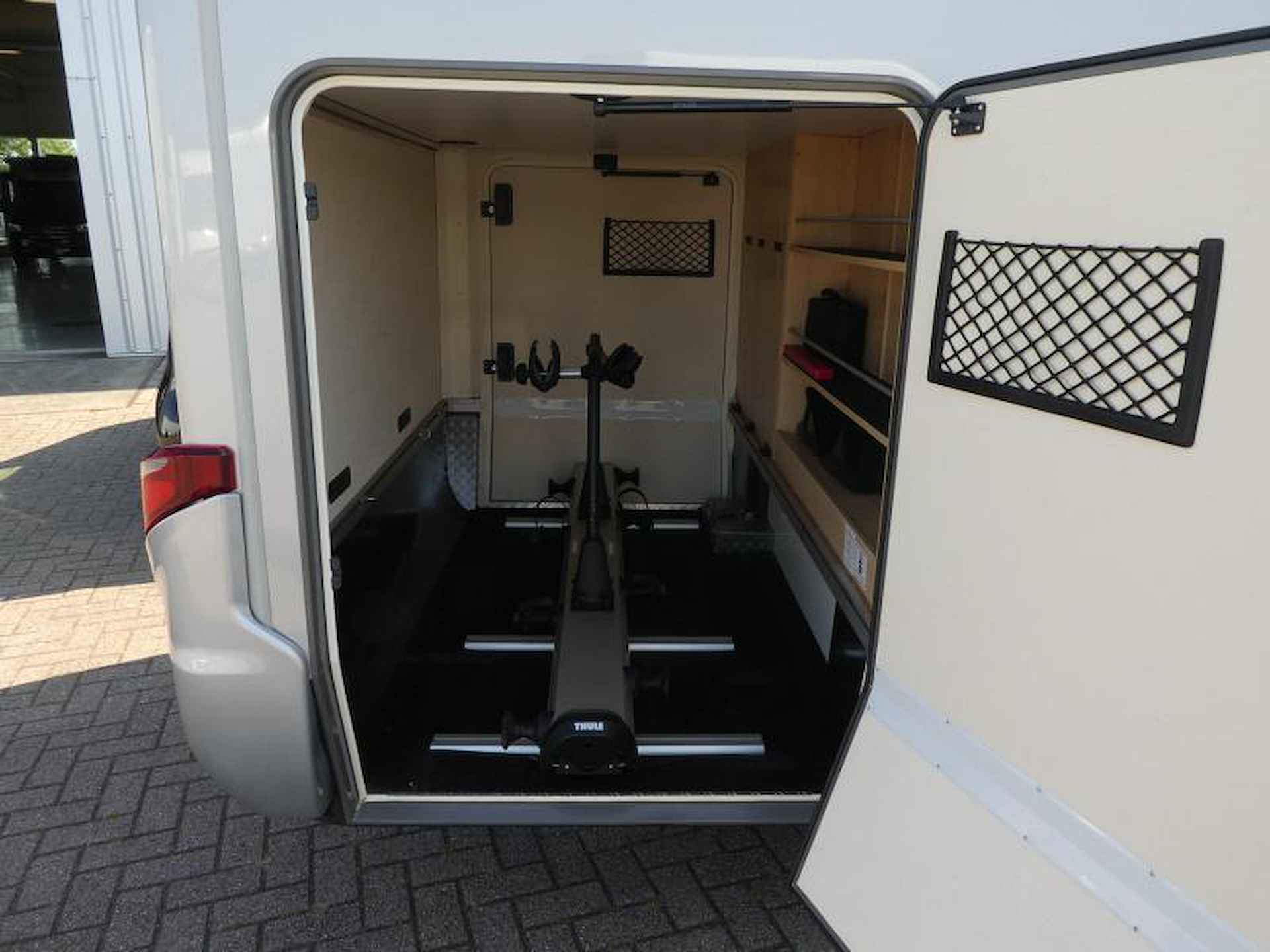 Hymer B-MCT 580  AUTOMAAT / XXL BED!!!! - 14/19